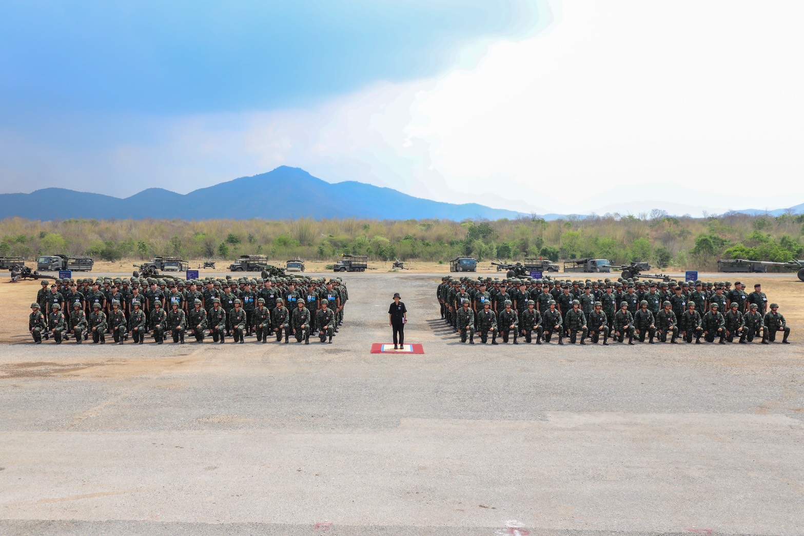 พล.อ.หญิง สมเด็จพระกนิษฐาธิราชเจ้า กรมสมเด็จพระเทพรัตนราชสุดาฯ สยามบรมราชกุมารี เสด็จพระราชดำเนินทอดพระเนตรการฝึกภาคสนามของ นนร.ชั้นปีที่ 2 รุ่นที่ 76 ประจำปีการศึกษา 2568