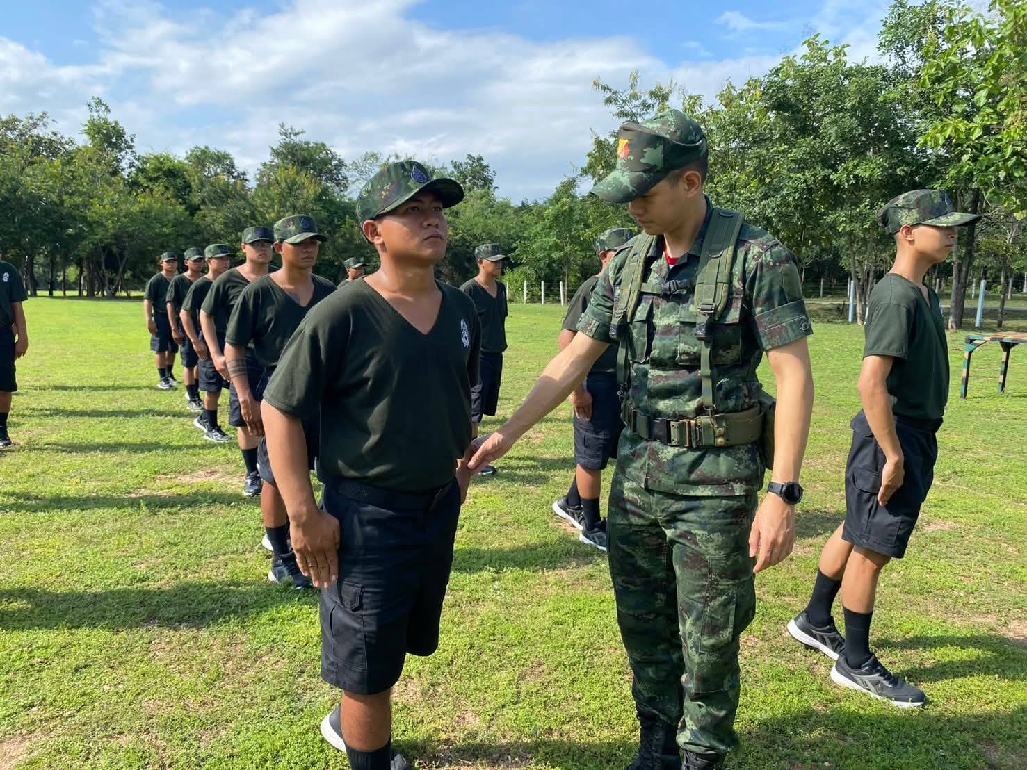 นนร.ชั้นปีที่ 5 ปฏิบัติหน้าที่ตามเหล่าที่ได้รับเลือกราชการ พื้นที่ ทภ.1