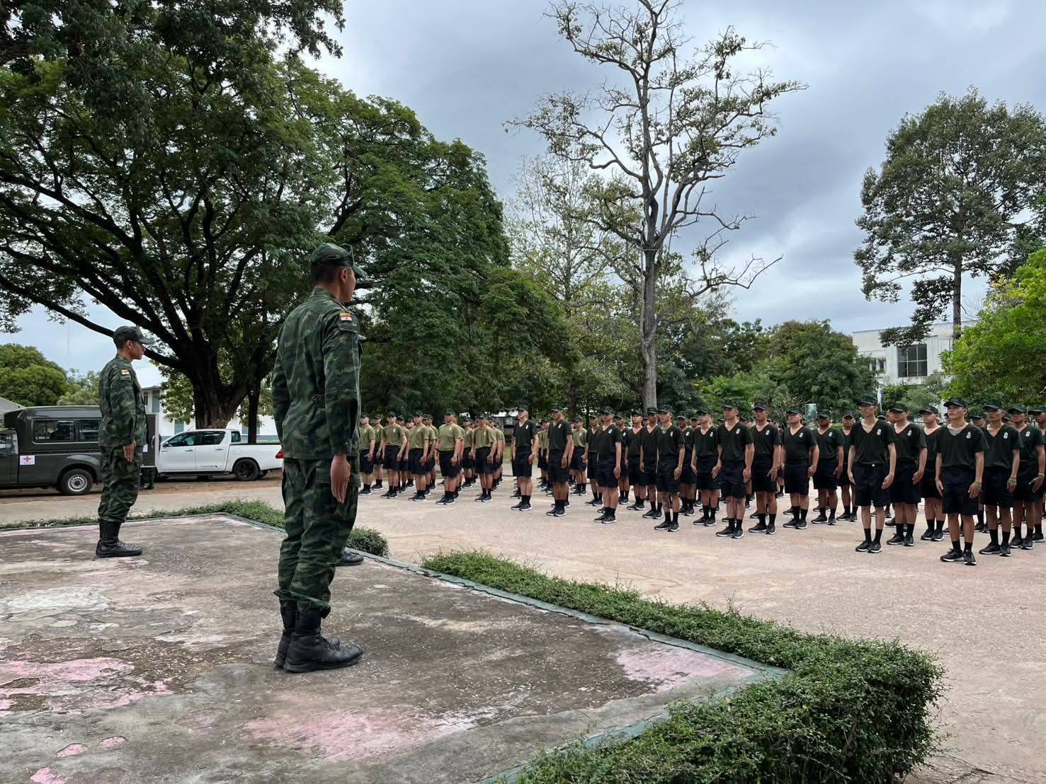 นนร.ชั้นปีที่ 5 ปฏิบัติหน้าที่ตามเหล่าที่ได้รับเลือกราชการ พื้นที่ ทภ.2