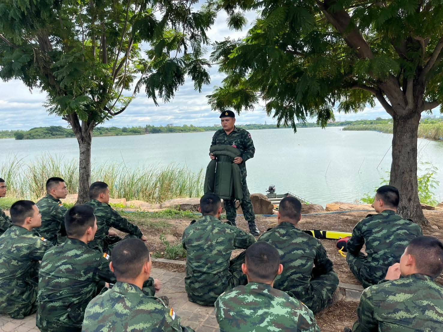 นนร.ชั้นปีที่ 5 ปฏิบัติหน้าที่ตามเหล่าที่ได้รับเลือกราชการ พื้นที่ ทภ.2