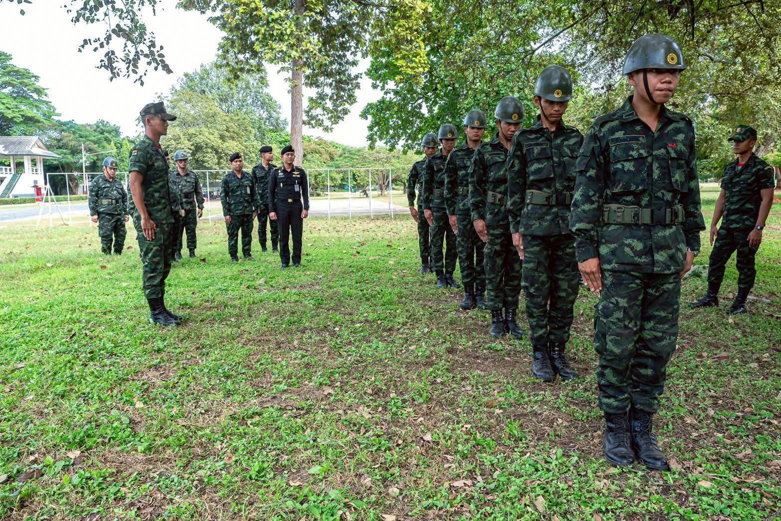 นนร.ชั้นปีที่ 5 ปฏิบัติหน้าที่ตามเหล่าที่ได้รับเลือกราชการ พื้นที่ ทภ.2