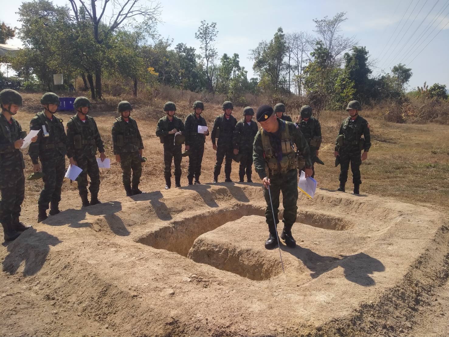 20 ม.ค. - 1 ก.พ. 69 นนร. ชั้นปีที่ 2 รุ่นที่ 76 ฝึกภาคสนาม วิชาการฝึกยุทธวิธีทหารราบระดับหมู่ ณ ร.14. จว.ต.ก ทำการฝึกในที่ตั้งและนอกที่ตั้ง 5 สถานี พร้อมฝึกเวลากลางคืน 2 สถานี