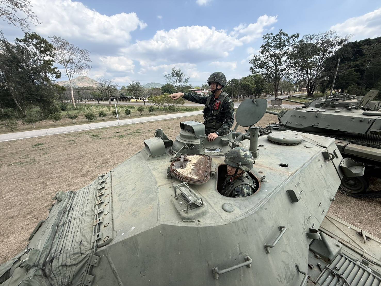 20 ม.ค. - 1 ก.พ. 69 นนร. ชั้นปีที่ 2 รุ่นที่ 76 ฝึกภาคสนาม วิชาการฝึกยุทธวิธีทหารราบระดับหมู่ ณ ร.14. จว.ต.ก ทำการฝึกในที่ตั้งและนอกที่ตั้ง 5 สถานี พร้อมฝึกเวลากลางคืน 2 สถานี