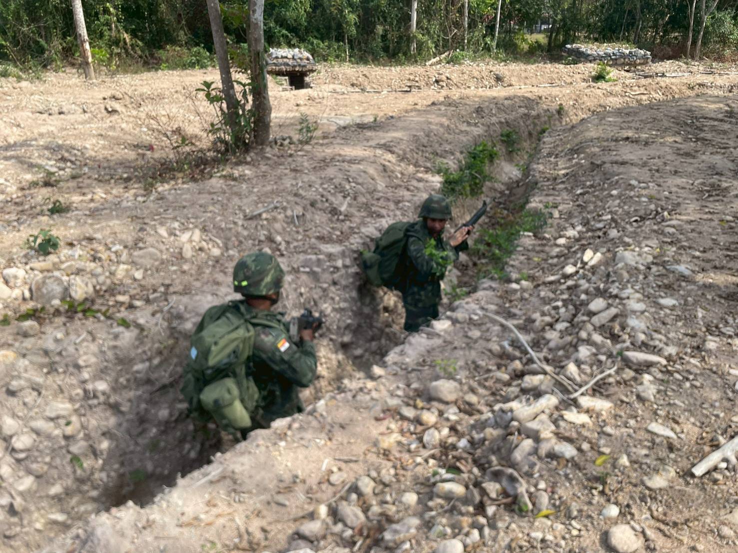 ส่วนวิชาทหาร โรงเรียนนายร้อยพระจุลจอมเกล้า ทำการฝึกเพิ่มพูนทักษะทางด้านวิชาทหารให้กับ นนร.ชั้นปีที่ 1 รุ่นที่ 77 ประจำปีการศึกษา 2568 ตั้งแต่ห้วงวันที่ 2 - 20 ก.พ. 69