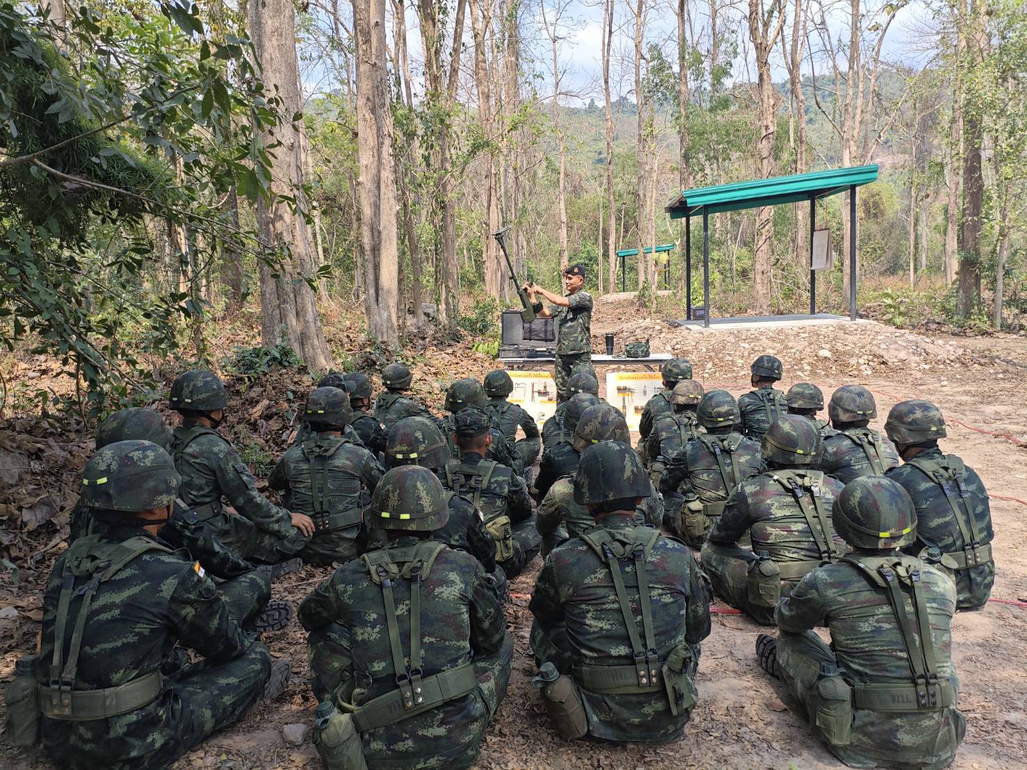 ส่วนวิชาทหาร โรงเรียนนายร้อยพระจุลจอมเกล้า ทำการฝึกเพิ่มพูนทักษะทางด้านวิชาทหารให้กับ นนร.ชั้นปีที่ 1 รุ่นที่ 77 ประจำปีการศึกษา 2568 ตั้งแต่ห้วงวันที่ 2 - 20 ก.พ. 69
