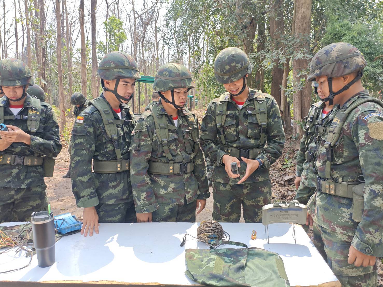 ส่วนวิชาทหาร โรงเรียนนายร้อยพระจุลจอมเกล้า ทำการฝึกเพิ่มพูนทักษะทางด้านวิชาทหารให้กับ นนร.ชั้นปีที่ 1 รุ่นที่ 77 ประจำปีการศึกษา 2568 ตั้งแต่ห้วงวันที่ 2 - 20 ก.พ. 69