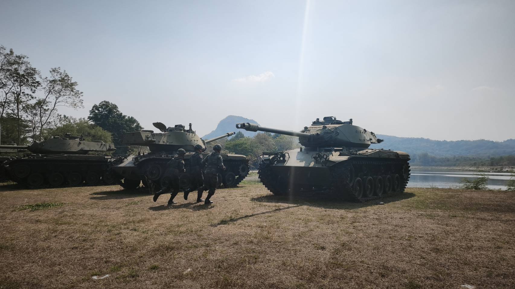 ส่วนวิชาทหาร โรงเรียนนายร้อยพระจุลจอมเกล้า ทำการฝึกเพิ่มพูนทักษะทางด้านวิชาทหารให้กับ นนร.ชั้นปีที่ 2 รุ่นที่ 76 ประจำปีการศึกษา 2568 ตั้งแต่ห้วงวันที่ 2 - 20 ก.พ. 69