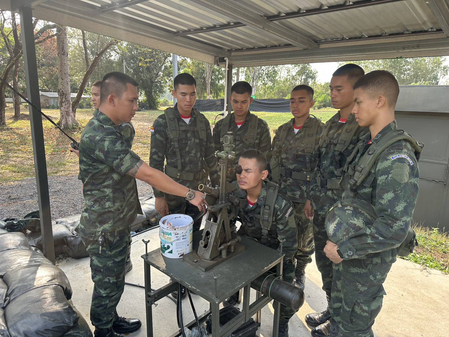 ส่วนวิชาทหาร โรงเรียนนายร้อยพระจุลจอมเกล้า ทำการฝึกเพิ่มพูนทักษะทางด้านวิชาทหารให้กับ นนร.ชั้นปีที่ 2 รุ่นที่ 76 ประจำปีการศึกษา 2568 ตั้งแต่ห้วงวันที่ 2 - 20 ก.พ. 69