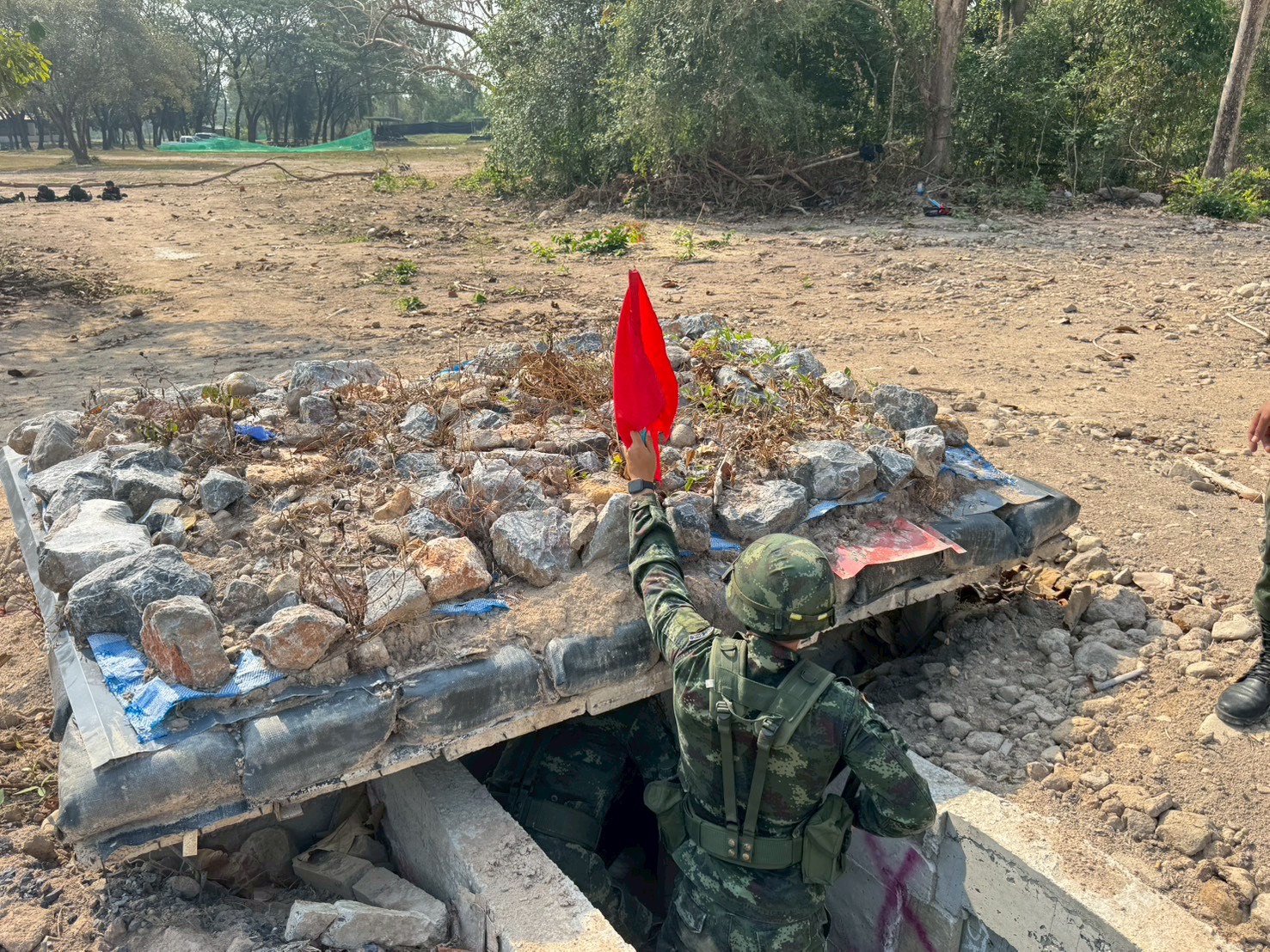 ส่วนวิชาทหาร โรงเรียนนายร้อยพระจุลจอมเกล้า ทำการฝึกเพิ่มพูนทักษะทางด้านวิชาทหารให้กับ นนร.ชั้นปีที่ 2 รุ่นที่ 76 ประจำปีการศึกษา 2568 ตั้งแต่ห้วงวันที่ 2 - 20 ก.พ. 69