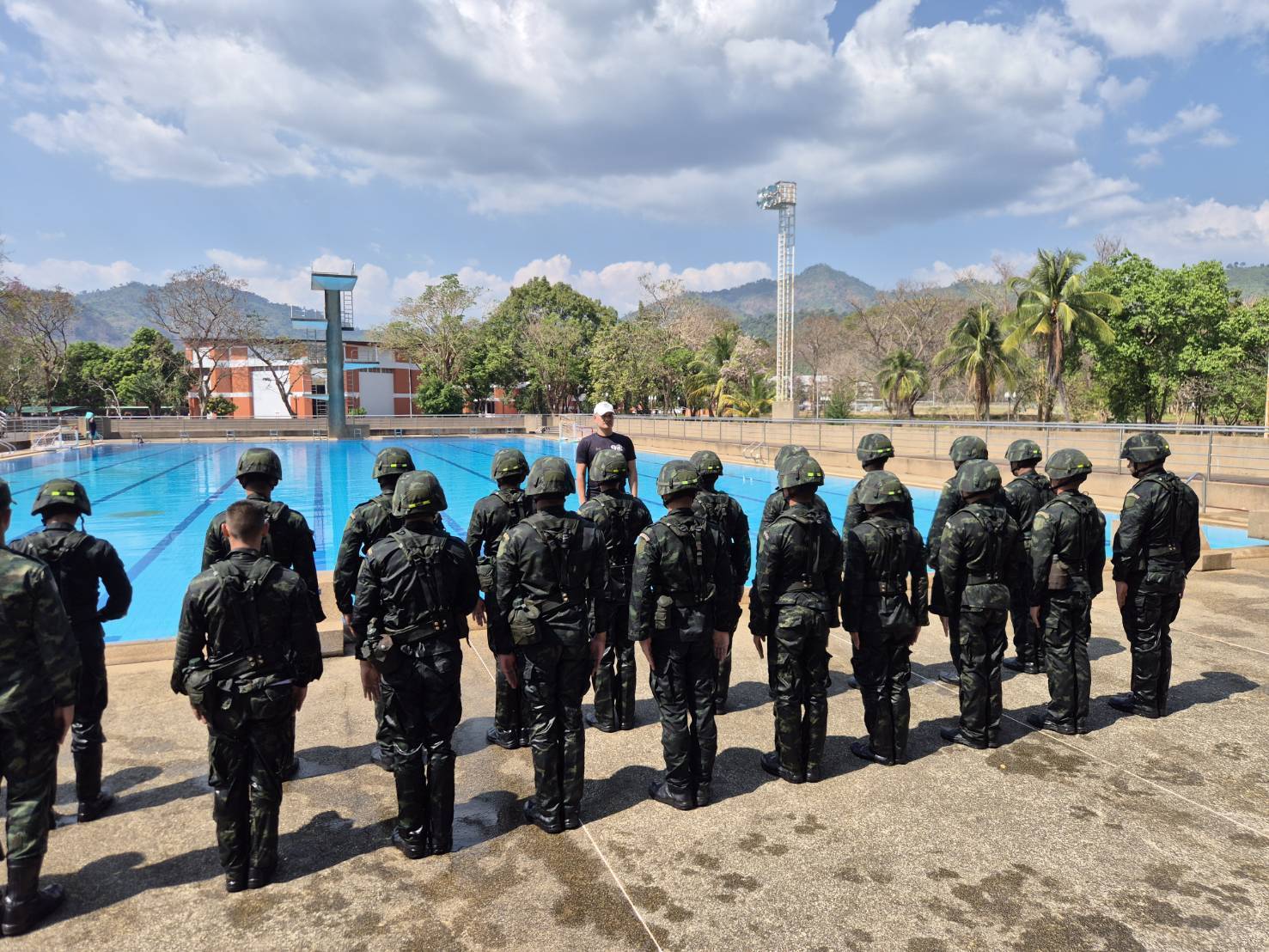 ส่วนวิชาทหาร โรงเรียนนายร้อยพระจุลจอมเกล้า ทำการฝึกเพิ่มพูนทักษะทางด้านวิชาทหารให้กับ นนร.ชั้นปีที่ 3 รุ่นที่ 75 ประจำปีการศึกษา 2568 ตั้งแต่ห้วงวันที่ 2 - 20 ก.พ. 69