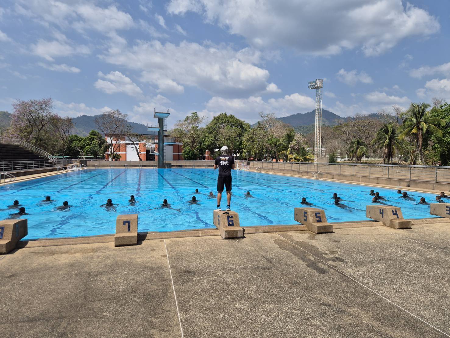 ส่วนวิชาทหาร โรงเรียนนายร้อยพระจุลจอมเกล้า ทำการฝึกเพิ่มพูนทักษะทางด้านวิชาทหารให้กับ นนร.ชั้นปีที่ 3 รุ่นที่ 75 ประจำปีการศึกษา 2568 ตั้งแต่ห้วงวันที่ 2 - 20 ก.พ. 69