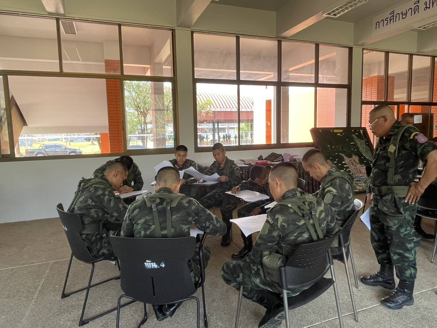 ส่วนวิชาทหาร โรงเรียนนายร้อยพระจุลจอมเกล้า ทำการฝึกเพิ่มพูนทักษะทางด้านวิชาทหารให้กับ นนร.ชั้นปีที่ 3 รุ่นที่ 75 ประจำปีการศึกษา 2568 ตั้งแต่ห้วงวันที่ 2 - 20 ก.พ. 69