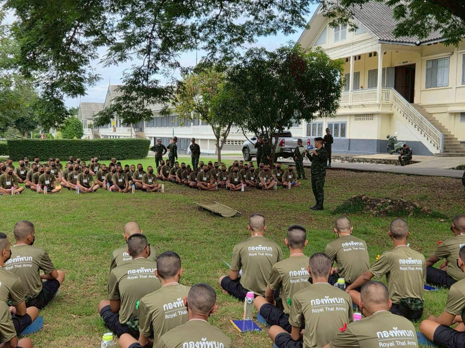 นนร.ชั้นปีที่ 5 ปฏิบัติหน้าที่ตามเหล่าที่ได้รับเลือกราชการ พื้นที่ ทภ.3