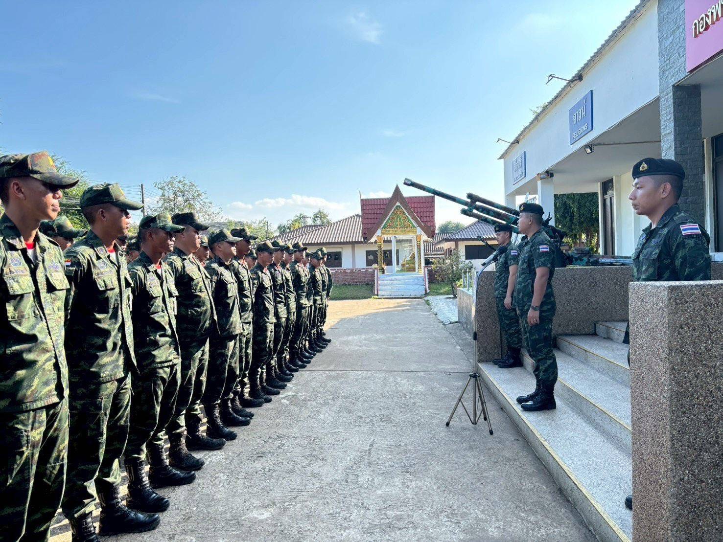 นนร.ชั้นปีที่ 5 ปฏิบัติหน้าที่ตามเหล่าที่ได้รับเลือกราชการ พื้นที่ ทภ.3