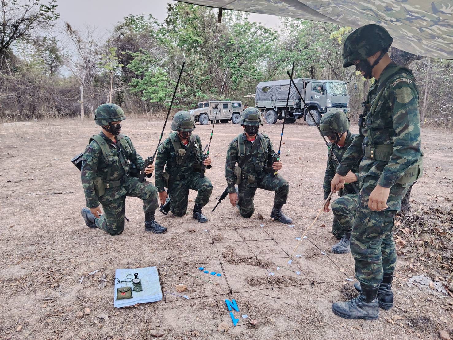 20 ก.พ. – 13 มี.ค. 69 /InfantryRiflePlatoonTacticsTraining 
นนร. ชั้นปีที่ 3 รุ่นที่ 75 ฝึกภาคสนาม วิชาการฝึกยุทธวิธีทหารราบระดับหมวด ทำการฝึกต่างๆดังนี้
1. การฝึกระเบียบการนำหน่วย
2. การฝึกการให้คำสั่งยุทธการของ ผบ.มว.
3. การฝึกการปฏิบัติในที่รวมพล
4. การฝึกการเคลื่อนที่เข้าปะทะ
5. การฝึกการเข้าที่รวมพล
6. การฝึกการเข้าตีกลางคืน
7. การฝึกเข้าตีเวลากลางวัน
8. การฝึกตั้งรับ
9. การฝึกการผลัดเปลี่ยนหน่วย 
10. การฝึกการลาดตระเวน/ตีโฉบฉวย
11. การฝึกการรบด้วยวิธีรุก/รับ