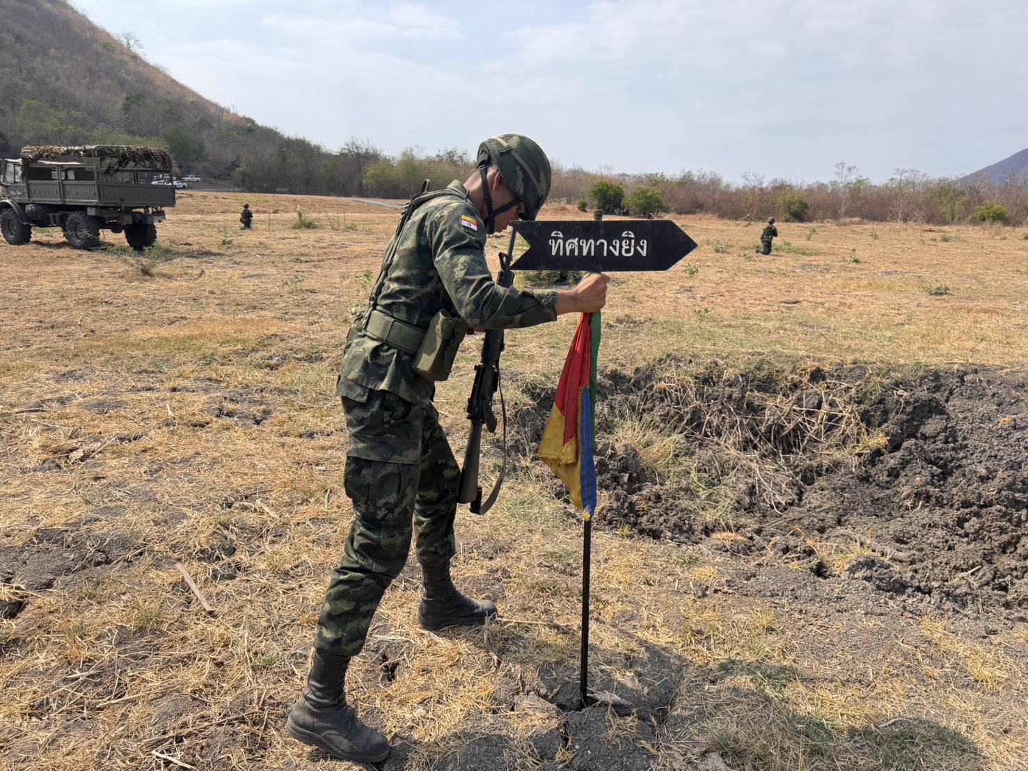 2 – 17 มี.ค. 69 /FieldArtilleryAndAirDefenseArtilleryTraining/
นนร.ชั้นปีที่ 2 รุ่นที่ 76 วิชาการฝึกปืนใหญ่สนาม และปืนใหญ่ต่อสู้อากาศยาน ทำการฝึกต่างๆดังนี้
1. การฝึกใช้อาวุธนำวิถีระดับต่ำ Star Streak                 .            
2. การฝึกการใช้อาวุธประจำกายในการป้องกันภัยทางอากาศ
3. การฝึกหน้าที่พลประจำปืน ปตอ. 40 มม. และการเล็งตาม
4. การฝึกการปฏิบัติงานของ  ศปภอ.พัน.ปตอ.
5. การฝึกการปฏิบัติงานของเรดาร์ LADDS