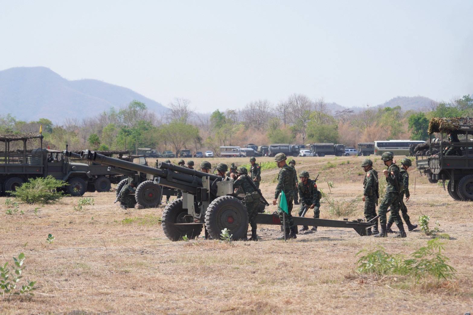 2 – 17 มี.ค. 69 /FieldArtilleryAndAirDefenseArtilleryTraining/
นนร.ชั้นปีที่ 2 รุ่นที่ 76 วิชาการฝึกปืนใหญ่สนาม และปืนใหญ่ต่อสู้อากาศยาน ทำการฝึกต่างๆดังนี้
1. การฝึกใช้อาวุธนำวิถีระดับต่ำ Star Streak                 .            
2. การฝึกการใช้อาวุธประจำกายในการป้องกันภัยทางอากาศ
3. การฝึกหน้าที่พลประจำปืน ปตอ. 40 มม. และการเล็งตาม
4. การฝึกการปฏิบัติงานของ  ศปภอ.พัน.ปตอ.
5. การฝึกการปฏิบัติงานของเรดาร์ LADDS