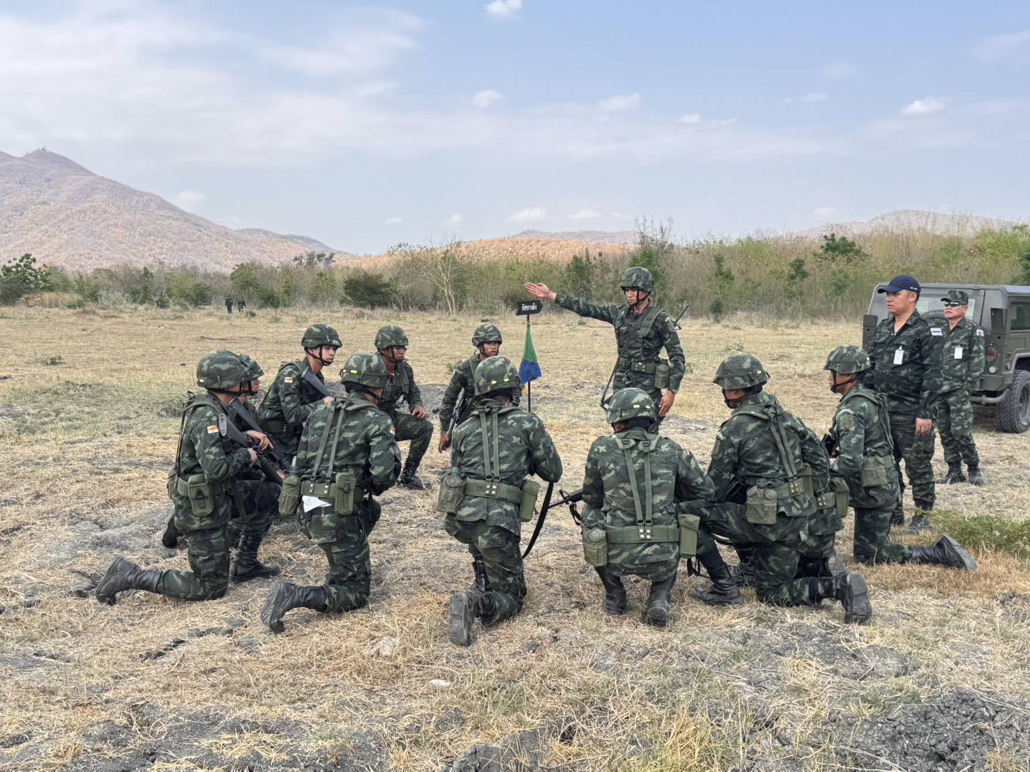 2 – 17 มี.ค. 69 /FieldArtilleryAndAirDefenseArtilleryTraining/
นนร.ชั้นปีที่ 2 รุ่นที่ 76 วิชาการฝึกปืนใหญ่สนาม และปืนใหญ่ต่อสู้อากาศยาน ทำการฝึกต่างๆดังนี้
1. การฝึกใช้อาวุธนำวิถีระดับต่ำ Star Streak                 .            
2. การฝึกการใช้อาวุธประจำกายในการป้องกันภัยทางอากาศ
3. การฝึกหน้าที่พลประจำปืน ปตอ. 40 มม. และการเล็งตาม
4. การฝึกการปฏิบัติงานของ  ศปภอ.พัน.ปตอ.
5. การฝึกการปฏิบัติงานของเรดาร์ LADDS
