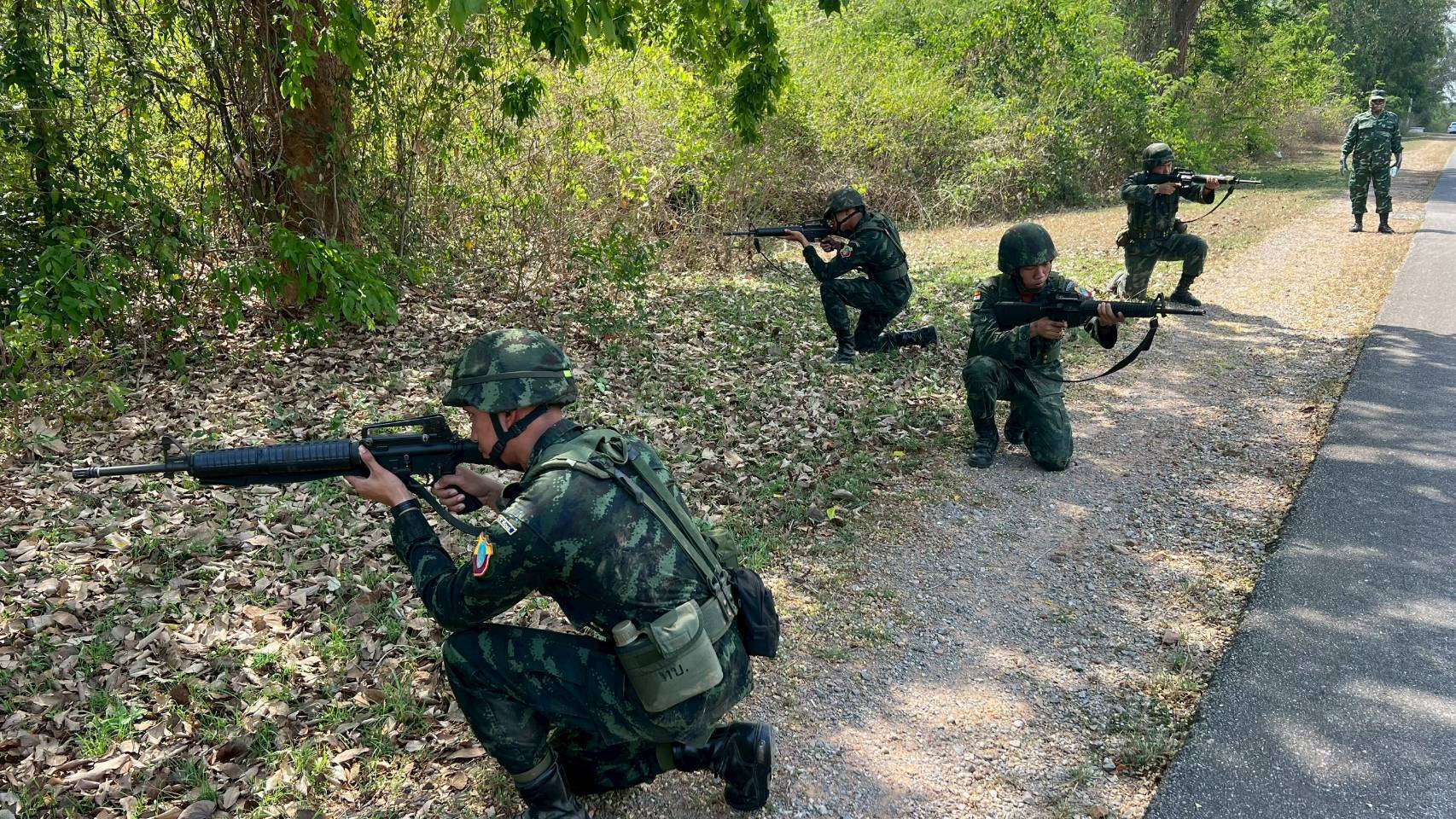 5 – 18 มี.ค. 69 /SoldierCombatSkillsAndTacticsTraining /
นนร.ชั้นปีที่ 1 รุ่นที่ 77 วิชาการฝึกบุคคลทำการรบและการฝึกทางยุทธวิธี  ทำการฝึกต่างๆดังนี้
1. การฝึกการเคลื่อนที่ 
2. การฝึกการสร้างที่มั่นรบ
3. การฝึกการตรวจการณ์, และการกะระยะ
4. การฝึกพื้นฐานชุดยิง-หมู่ปืนเล็ก