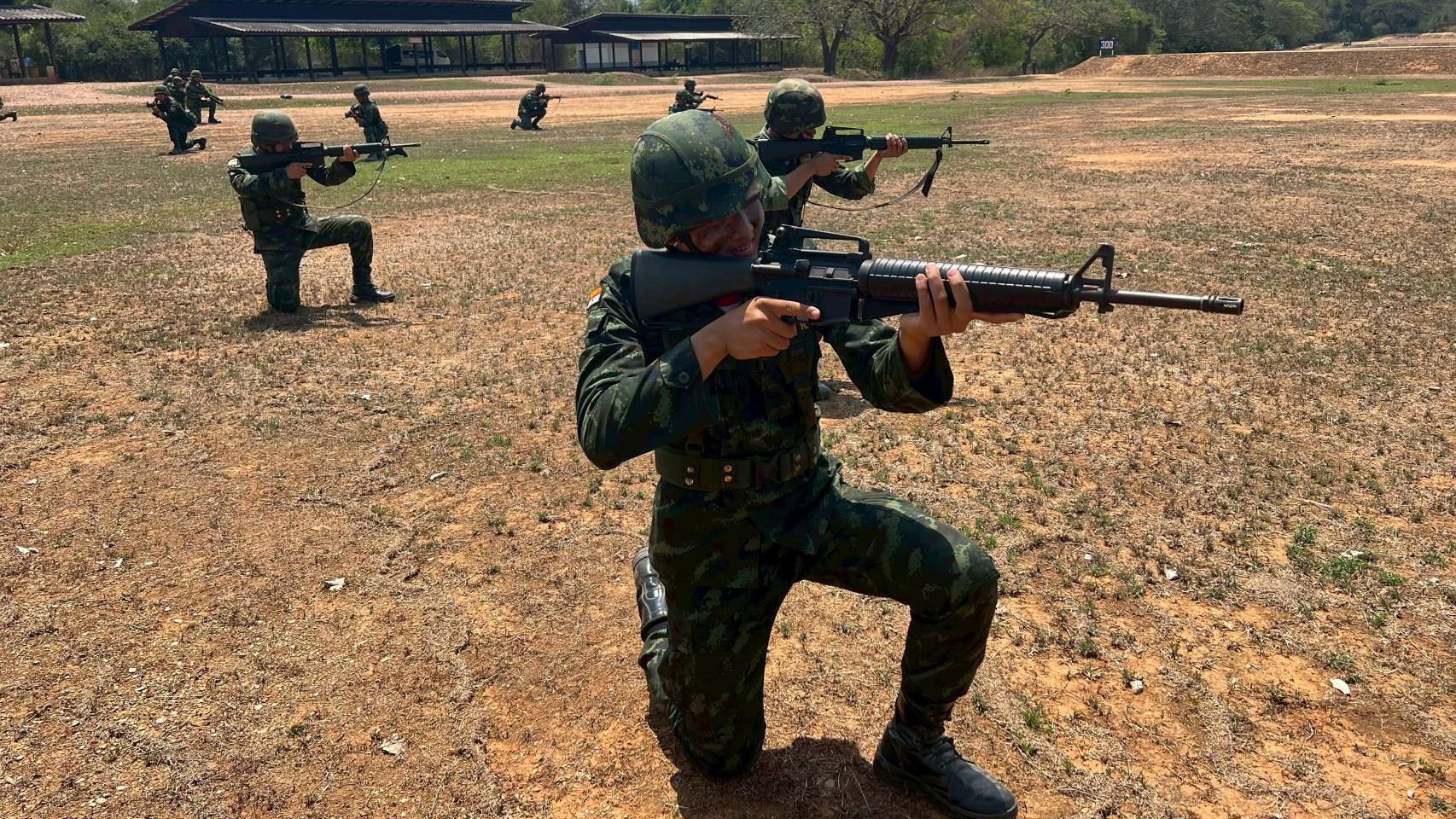 5 – 18 มี.ค. 69 /SoldierCombatSkillsAndTacticsTraining /
นนร.ชั้นปีที่ 1 รุ่นที่ 77 วิชาการฝึกบุคคลทำการรบและการฝึกทางยุทธวิธี  ทำการฝึกต่างๆดังนี้
1. การฝึกการเคลื่อนที่ 
2. การฝึกการสร้างที่มั่นรบ
3. การฝึกการตรวจการณ์, และการกะระยะ
4. การฝึกพื้นฐานชุดยิง-หมู่ปืนเล็ก