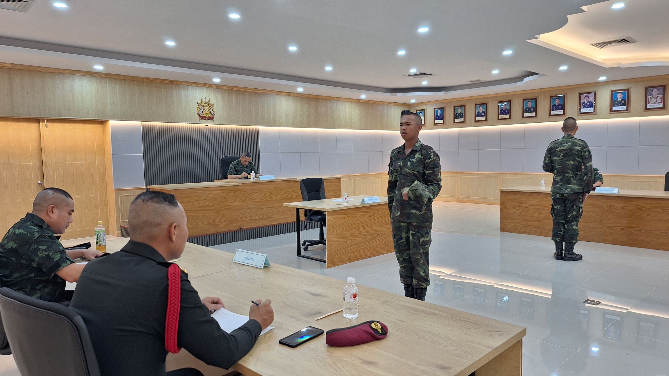 นนร.ชั้นปีที่ 1 รุ่นที่78 ปี2569 -ScholarshipInterviewNewCadet2569- 
การสอบสัมภาษณ์เพื่อคัดเลือก นนร.ชั้นปีที่ 1 รุ่นที่ 78 ไปศึกษาในต่างประเทศ ประจำปีงบประมาณ 2569
เมื่อ วันที่ 24 มี.ค. 69 เวลา 09.45 น. รองผู้อำนวยการส่วนวิชาทหาร โรงเรียนนายร้อยพระจุลจอมเกล้า เป็นประธานในการดำเนินการสอบสัมภาษณ์คัดเลือก นักเรียนนายร้อยชั้นปีที่ 1 รุ่นที่ 78 ที่มีความสนในรับทุนจาก ทบ. เพื่อเดินทางไปศึกษา ณ สถาบันวิชาการต่างประเทศ ประจำปีงบประมาณ 2569