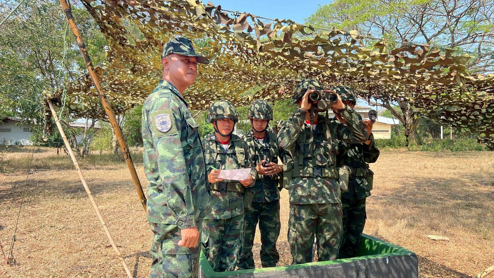 18 – 27 มี.ค. 69 /UnitWeaponSystemsAndFireControlTraining /
นนร.ชั้นปีที่ 2 รุ่นที่ 76 วิชาการฝึกยิงอาวุธประจำหน่วย หลักยิงและตรวจการณ์ ทำการฝึกต่างๆดังนี้
1. การฝึกหน้าที่พลประจำเครื่องยิงและการตั้งยิง ค.60 มม., ค.81 มม., ค.120 มม. และการฝึกทำหน้าที่ ผตน. 
2. การฝึกหน้าที่พลประจำปืน ปก.38, ปก.93 และการฝึกทำแผ่นจดระยะ ปก.
3. การฝึกเครื่องช่วยฝึกเทคโนโลยีสูง (Focuss-2) Application และ ส่วนยิง (ค.อัดลม) (เสริม ผตน.)
4. การยิงปืนด้วยกระสุนจริง ปก.38 และ ปก.93
5. การฝึกส่วนอำนวยการยิง, ผู้ตรวจการณ์หน้า และ ส่วนยิง (ค.อัดลม) (เสริม ผตน.)
6. การฝึกการสร้างสนามทุ่นระเบิดป้องกันตน
7. การฝึกการใช้บังกะโลตอปิโดเจาะช่องสนามทุ่นระเบิด
8. การฝึกการติดตั้งและรื้อถอนทุ่นระเบิดสังหารบุคคล M18A1 (เคลย์มอร์)