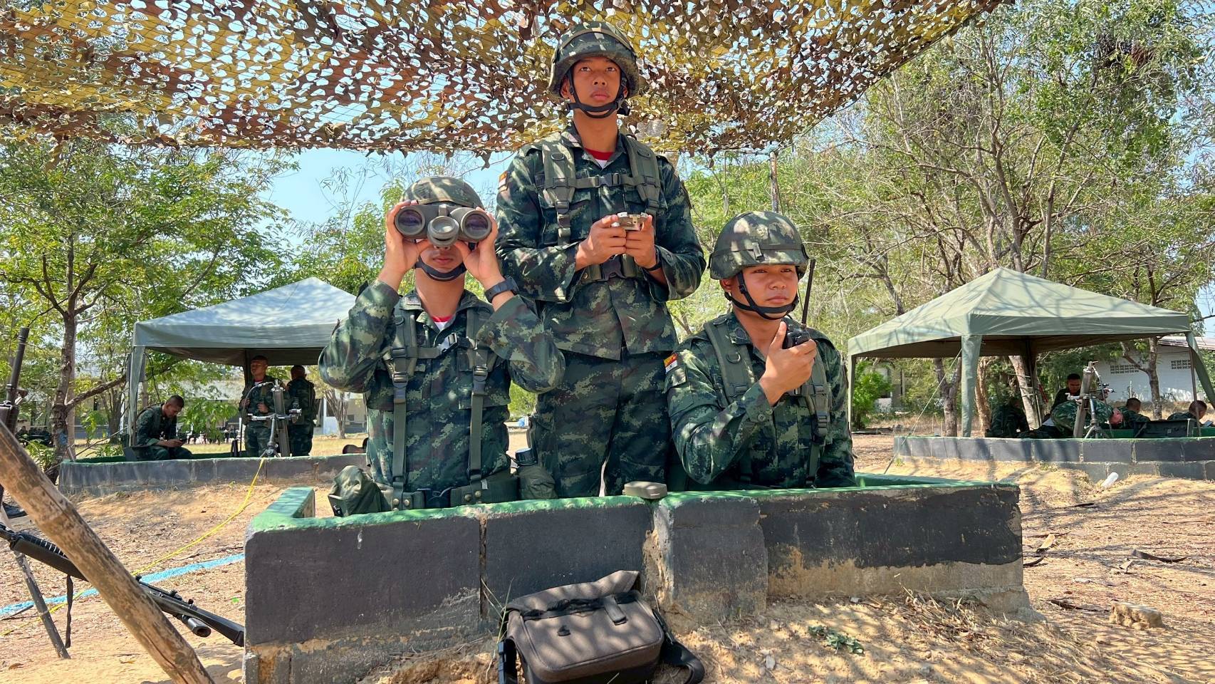 18 – 27 มี.ค. 69 /UnitWeaponSystemsAndFireControlTraining /
นนร.ชั้นปีที่ 2 รุ่นที่ 76 วิชาการฝึกยิงอาวุธประจำหน่วย หลักยิงและตรวจการณ์ ทำการฝึกต่างๆดังนี้
1. การฝึกหน้าที่พลประจำเครื่องยิงและการตั้งยิง ค.60 มม., ค.81 มม., ค.120 มม. และการฝึกทำหน้าที่ ผตน. 
2. การฝึกหน้าที่พลประจำปืน ปก.38, ปก.93 และการฝึกทำแผ่นจดระยะ ปก.
3. การฝึกเครื่องช่วยฝึกเทคโนโลยีสูง (Focuss-2) Application และ ส่วนยิง (ค.อัดลม) (เสริม ผตน.)
4. การยิงปืนด้วยกระสุนจริง ปก.38 และ ปก.93
5. การฝึกส่วนอำนวยการยิง, ผู้ตรวจการณ์หน้า และ ส่วนยิง (ค.อัดลม) (เสริม ผตน.)
6. การฝึกการสร้างสนามทุ่นระเบิดป้องกันตน
7. การฝึกการใช้บังกะโลตอปิโดเจาะช่องสนามทุ่นระเบิด
8. การฝึกการติดตั้งและรื้อถอนทุ่นระเบิดสังหารบุคคล M18A1 (เคลย์มอร์)