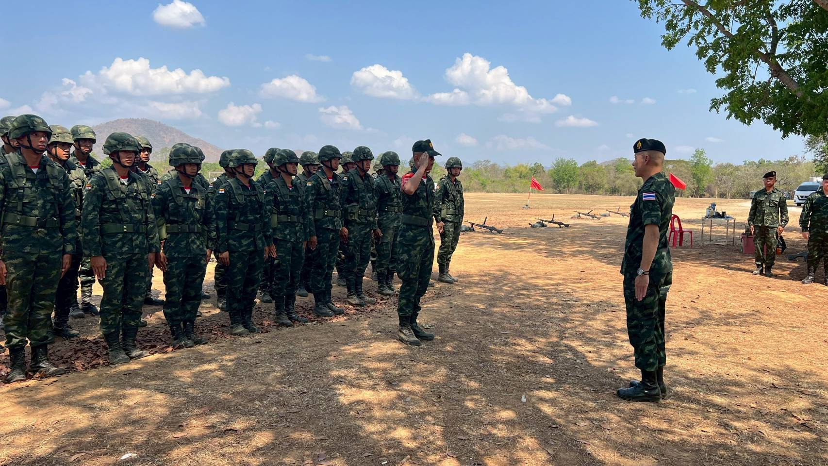 18 – 27 มี.ค. 69 /UnitWeaponSystemsAndFireControlTraining /
นนร.ชั้นปีที่ 2 รุ่นที่ 76 วิชาการฝึกยิงอาวุธประจำหน่วย หลักยิงและตรวจการณ์ ทำการฝึกต่างๆดังนี้
1. การฝึกหน้าที่พลประจำเครื่องยิงและการตั้งยิง ค.60 มม., ค.81 มม., ค.120 มม. และการฝึกทำหน้าที่ ผตน. 
2. การฝึกหน้าที่พลประจำปืน ปก.38, ปก.93 และการฝึกทำแผ่นจดระยะ ปก.
3. การฝึกเครื่องช่วยฝึกเทคโนโลยีสูง (Focuss-2) Application และ ส่วนยิง (ค.อัดลม) (เสริม ผตน.)
4. การยิงปืนด้วยกระสุนจริง ปก.38 และ ปก.93
5. การฝึกส่วนอำนวยการยิง, ผู้ตรวจการณ์หน้า และ ส่วนยิง (ค.อัดลม) (เสริม ผตน.)
6. การฝึกการสร้างสนามทุ่นระเบิดป้องกันตน
7. การฝึกการใช้บังกะโลตอปิโดเจาะช่องสนามทุ่นระเบิด
8. การฝึกการติดตั้งและรื้อถอนทุ่นระเบิดสังหารบุคคล M18A1 (เคลย์มอร์)