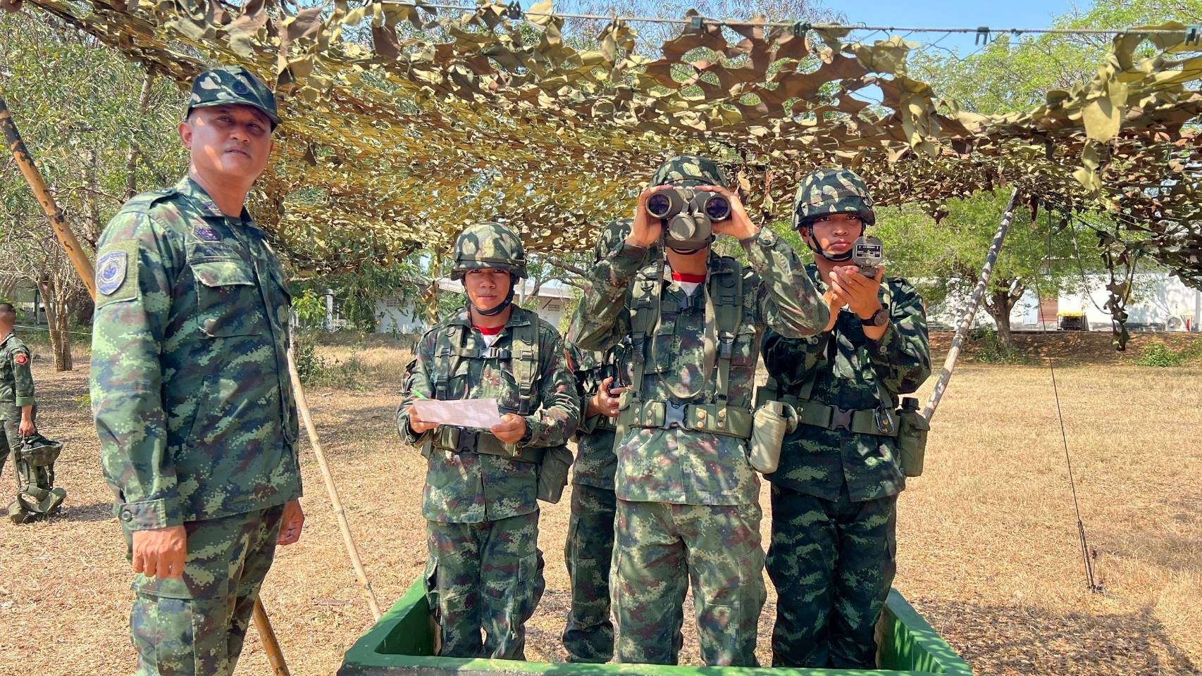 18 – 27 มี.ค. 69 /UnitWeaponSystemsAndFireControlTraining /
นนร.ชั้นปีที่ 2 รุ่นที่ 76 วิชาการฝึกยิงอาวุธประจำหน่วย หลักยิงและตรวจการณ์ ทำการฝึกต่างๆดังนี้
1. การฝึกหน้าที่พลประจำเครื่องยิงและการตั้งยิง ค.60 มม., ค.81 มม., ค.120 มม. และการฝึกทำหน้าที่ ผตน. 
2. การฝึกหน้าที่พลประจำปืน ปก.38, ปก.93 และการฝึกทำแผ่นจดระยะ ปก.
3. การฝึกเครื่องช่วยฝึกเทคโนโลยีสูง (Focuss-2) Application และ ส่วนยิง (ค.อัดลม) (เสริม ผตน.)
4. การยิงปืนด้วยกระสุนจริง ปก.38 และ ปก.93
5. การฝึกส่วนอำนวยการยิง, ผู้ตรวจการณ์หน้า และ ส่วนยิง (ค.อัดลม) (เสริม ผตน.)
6. การฝึกการสร้างสนามทุ่นระเบิดป้องกันตน
7. การฝึกการใช้บังกะโลตอปิโดเจาะช่องสนามทุ่นระเบิด
8. การฝึกการติดตั้งและรื้อถอนทุ่นระเบิดสังหารบุคคล M18A1 (เคลย์มอร์)