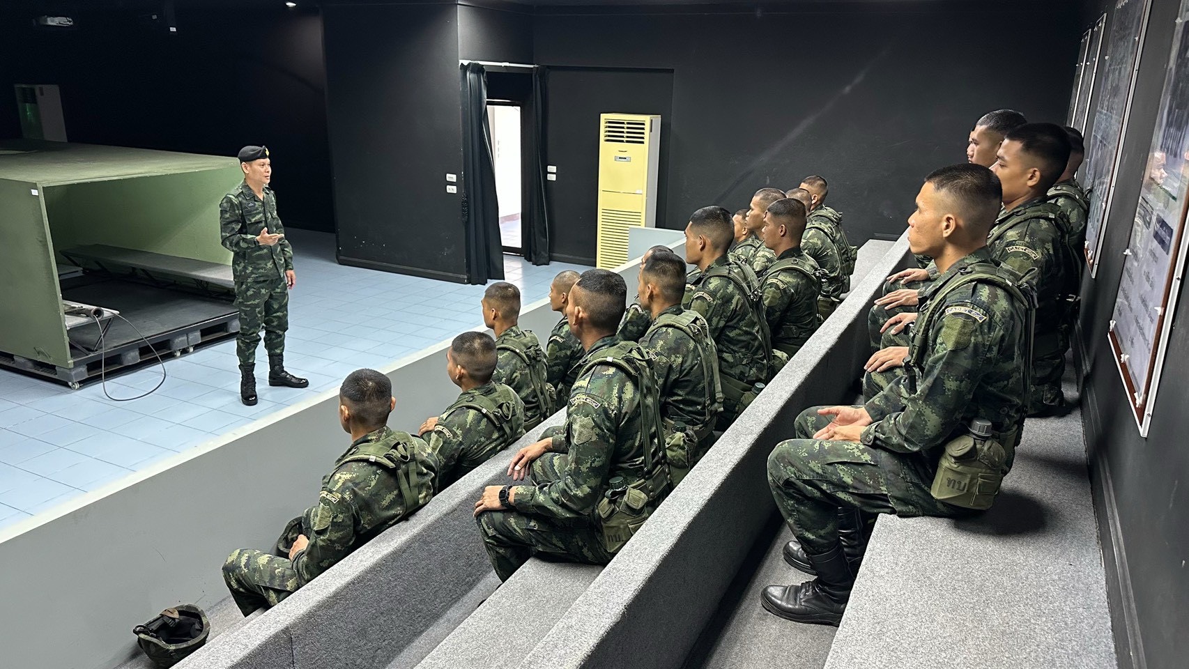 13 – 27 มี.ค. 69 /CavalyPlatoonTacticsTraining /
นนร.ชั้นปีที่ 3 รุ่นที่ 75 วิชาการฝึกทางยุทธวิธีทหารม้าระดับหมวด ทำการฝึกต่างๆดังนี้
1. การฝึกทางยุทธวิธีหมวดทหารม้ารถถัง 
2. การฝึกทางยุทธวิธีหมวดทหารม้าบรรทุกยานเกราะ 
3. การฝึกทางยุทธวิธีหมวดทหารม้าลาดตระเวน