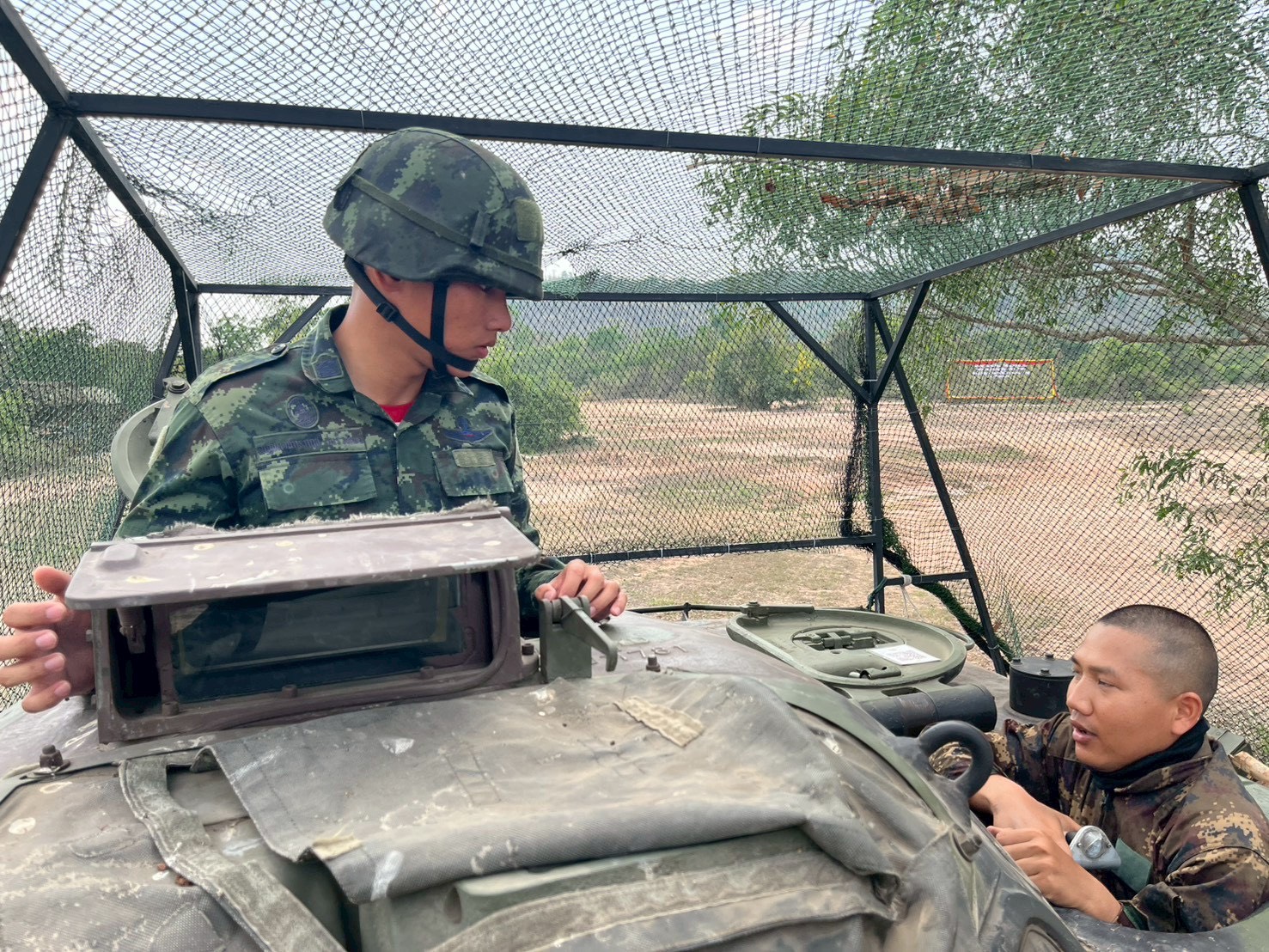 13 – 27 มี.ค. 69 /CavalyPlatoonTacticsTraining /
นนร.ชั้นปีที่ 3 รุ่นที่ 75 วิชาการฝึกทางยุทธวิธีทหารม้าระดับหมวด ทำการฝึกต่างๆดังนี้
1. การฝึกทางยุทธวิธีหมวดทหารม้ารถถัง 
2. การฝึกทางยุทธวิธีหมวดทหารม้าบรรทุกยานเกราะ 
3. การฝึกทางยุทธวิธีหมวดทหารม้าลาดตระเวน