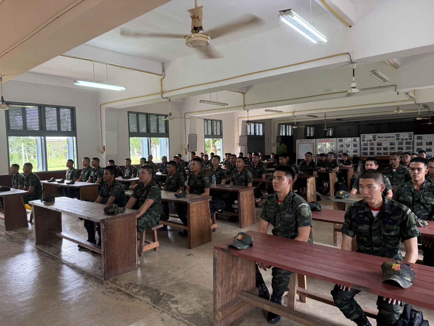 นนร.ชั้นปีที่ 5 ปฏิบัติหน้าที่ตามเหล่าที่ได้รับเลือกราชการ พื้นที่ ทภ.4