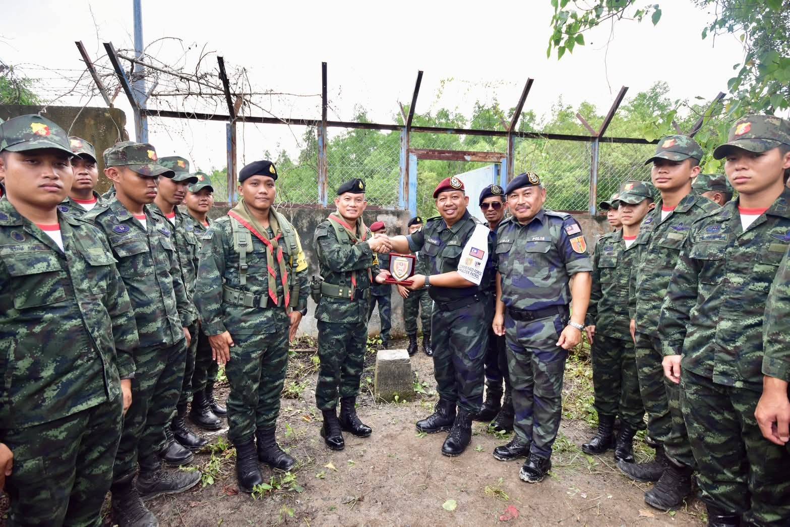 นนร.ชั้นปีที่ 5 ปฏิบัติหน้าที่ตามเหล่าที่ได้รับเลือกราชการ พื้นที่ ทภ.4