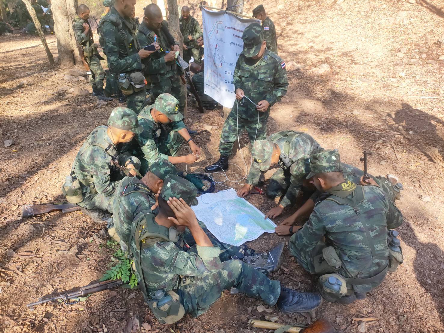 16 ม.ค. – 26 มี.ค. 69 /RangerCourse/
นนร.ชั้นปีที่ 4 รุ่นที่ 74 การฝึกหลักสูตรการรบแบบจู่โจม รุ่นที่ 143 (นนร.) ทำการฝึกตามรายภาค ดังนี้
1. ภาคที่ตั้ง/ป่าราบ 
2. ภาคการรบในสิ่งปลูกสร้าง 
3. ภาคป่าที่ลุ่ม 
4. ภาคป่าภูเขา 
5. เวลาเบ็ดเตล็ด
