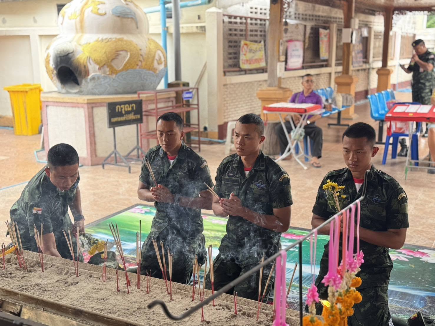 17 ส.ค. - 4 ก.ย. 69 / Students5VisitsAndPractical69 /การศึกษาดูงาน และฝึกปฏิบัติหน้าที่ในหน่วยทหาร ของนักเรียนนายร้อยชั้นปีที่ 5 ประจำปีการศึกษา 2569 เพื่อเป็นการเพิ่มพูนความรู้ด้านกิจการทหาร ภารกิจ การจัด การปฏิบัติงานของหน่วยต่างๆ การศึกษาสภาพภูมิประเทศ ความเป็นอยู่สถานการณ์ตามแนวชายแดนของประเทศ และเสริมสร้างประสบการณ์ก่อนที่นักเรียนนายร้อยจะสำเร็จการศึกษาออกไปรับราชการเป็นนายทหารสัญญาบัตรต่อไป โดยมีกำหนดศึกษาและดูงาน ตั้งแต่วันที่ 17 ส.ค. - 4 ก.ย. 69