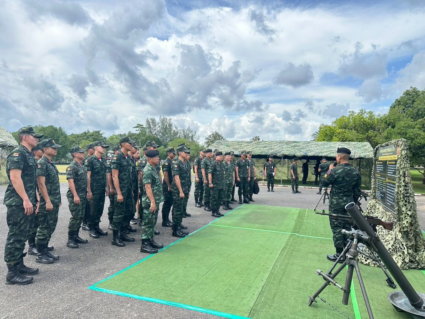 17 ส.ค. - 4 ก.ย. 69 / Students5VisitsAndPractical69 /การศึกษาดูงาน และฝึกปฏิบัติหน้าที่ในหน่วยทหาร ของนักเรียนนายร้อยชั้นปีที่ 5 ประจำปีการศึกษา 2569 เพื่อเป็นการเพิ่มพูนความรู้ด้านกิจการทหาร ภารกิจ การจัด การปฏิบัติงานของหน่วยต่างๆ การศึกษาสภาพภูมิประเทศ ความเป็นอยู่สถานการณ์ตามแนวชายแดนของประเทศ และเสริมสร้างประสบการณ์ก่อนที่นักเรียนนายร้อยจะสำเร็จการศึกษาออกไปรับราชการเป็นนายทหารสัญญาบัตรต่อไป โดยมีกำหนดศึกษาและดูงาน ตั้งแต่วันที่ 17 ส.ค. - 4 ก.ย. 69