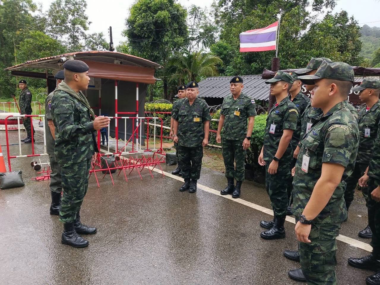 17 ส.ค. - 4 ก.ย. 69 / Students5VisitsAndPractical69 /การศึกษาดูงาน และฝึกปฏิบัติหน้าที่ในหน่วยทหาร ของนักเรียนนายร้อยชั้นปีที่ 5 ประจำปีการศึกษา 2569 เพื่อเป็นการเพิ่มพูนความรู้ด้านกิจการทหาร ภารกิจ การจัด การปฏิบัติงานของหน่วยต่างๆ การศึกษาสภาพภูมิประเทศ ความเป็นอยู่สถานการณ์ตามแนวชายแดนของประเทศ และเสริมสร้างประสบการณ์ก่อนที่นักเรียนนายร้อยจะสำเร็จการศึกษาออกไปรับราชการเป็นนายทหารสัญญาบัตรต่อไป โดยมีกำหนดศึกษาและดูงาน ตั้งแต่วันที่ 17 ส.ค. - 4 ก.ย. 69