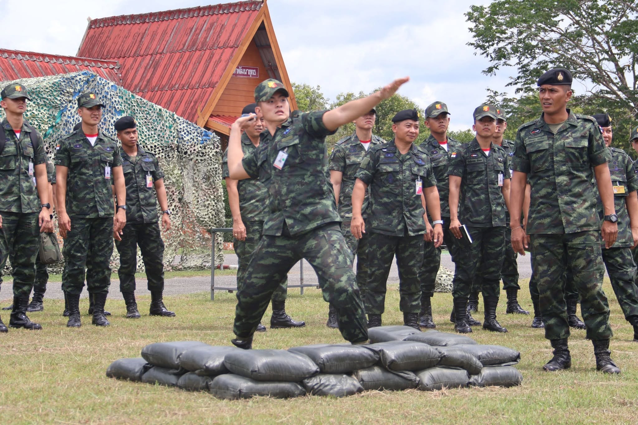 17 ส.ค. - 4 ก.ย. 69 / Students5VisitsAndPractical69 /การศึกษาดูงาน และฝึกปฏิบัติหน้าที่ในหน่วยทหาร ของนักเรียนนายร้อยชั้นปีที่ 5 ประจำปีการศึกษา 2569 เพื่อเป็นการเพิ่มพูนความรู้ด้านกิจการทหาร ภารกิจ การจัด การปฏิบัติงานของหน่วยต่างๆ การศึกษาสภาพภูมิประเทศ ความเป็นอยู่สถานการณ์ตามแนวชายแดนของประเทศ และเสริมสร้างประสบการณ์ก่อนที่นักเรียนนายร้อยจะสำเร็จการศึกษาออกไปรับราชการเป็นนายทหารสัญญาบัตรต่อไป โดยมีกำหนดศึกษาและดูงาน ตั้งแต่วันที่ 17 ส.ค. - 4 ก.ย. 69