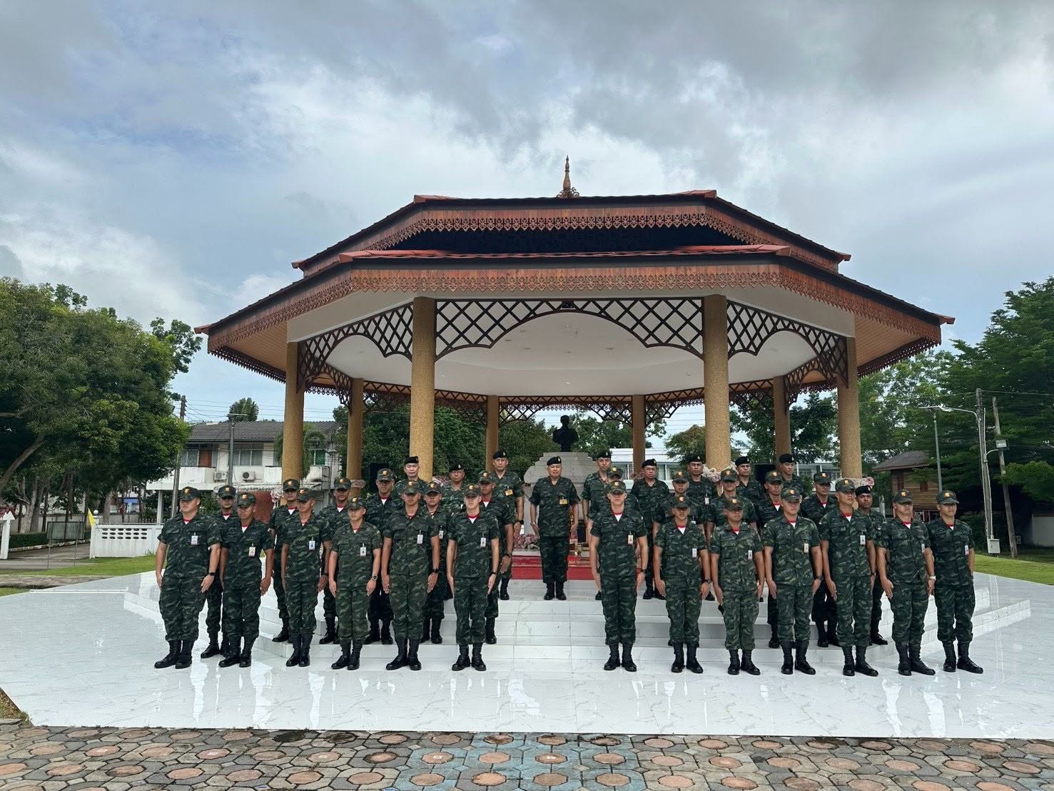 17 ส.ค. - 4 ก.ย. 69 / Students5VisitsAndPractical69 /การศึกษาดูงาน และฝึกปฏิบัติหน้าที่ในหน่วยทหาร ของนักเรียนนายร้อยชั้นปีที่ 5 ประจำปีการศึกษา 2569 เพื่อเป็นการเพิ่มพูนความรู้ด้านกิจการทหาร ภารกิจ การจัด การปฏิบัติงานของหน่วยต่างๆ การศึกษาสภาพภูมิประเทศ ความเป็นอยู่สถานการณ์ตามแนวชายแดนของประเทศ และเสริมสร้างประสบการณ์ก่อนที่นักเรียนนายร้อยจะสำเร็จการศึกษาออกไปรับราชการเป็นนายทหารสัญญาบัตรต่อไป โดยมีกำหนดศึกษาและดูงาน ตั้งแต่วันที่ 17 ส.ค. - 4 ก.ย. 69