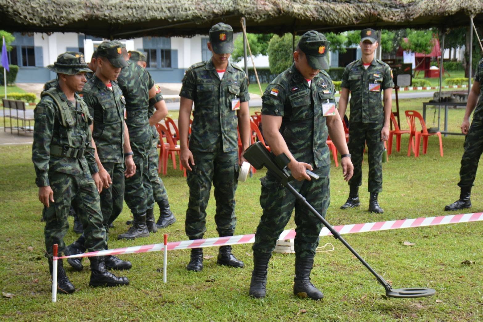 17 ส.ค. - 4 ก.ย. 69 / Students5VisitsAndPractical69 /การศึกษาดูงาน และฝึกปฏิบัติหน้าที่ในหน่วยทหาร ของนักเรียนนายร้อยชั้นปีที่ 5 ประจำปีการศึกษา 2569 เพื่อเป็นการเพิ่มพูนความรู้ด้านกิจการทหาร ภารกิจ การจัด การปฏิบัติงานของหน่วยต่างๆ การศึกษาสภาพภูมิประเทศ ความเป็นอยู่สถานการณ์ตามแนวชายแดนของประเทศ และเสริมสร้างประสบการณ์ก่อนที่นักเรียนนายร้อยจะสำเร็จการศึกษาออกไปรับราชการเป็นนายทหารสัญญาบัตรต่อไป โดยมีกำหนดศึกษาและดูงาน ตั้งแต่วันที่ 17 ส.ค. - 4 ก.ย. 69