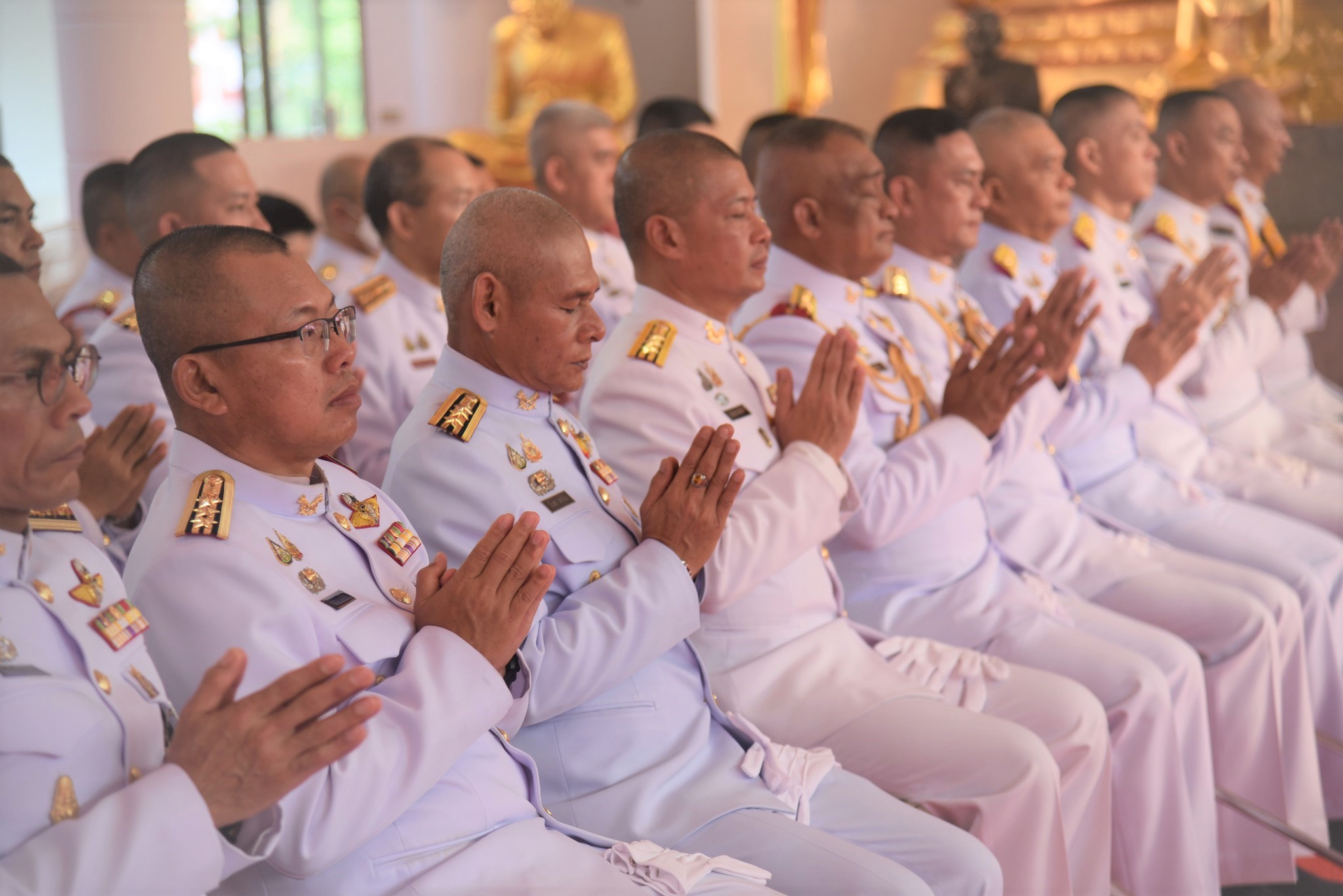 วันที่ 1 เม.ย. 69 /905MakeMeritHBD
กิจกรรมเฉลิมพระเกียรติ พลเอกหญิง สมเด็จพระกนิษฐาธิราชเจ้า กรมสมเด็จพระเทพรัตนราชสุดาฯ สยามบรมราชกุมารี เนื่องในโอกาสวันคล้ายวันพระราชสมภพ 2 เมษายน 2569
เมื่อ วันที่ 1 เม.ย. 69 เวลา 07.00 น. โรงเรียนนายร้อยพระจุลจอมเกล้า จัดกิจกรรมเฉลิมพระเกียรติ พลเอกหญิง สมเด็จพระกนิษฐาธิราชเจ้า กรมสมเด็จพระเทพรัตนราชสุดาฯ สยามบรมราชกุมารี โดยมีพิธีถวายพระพร ถวายราชสักการะ การเจริญพระพุทธมนต์ และทำบุญตักบาตรพระสงฆ์ ถวายเป็นพระราชกุศล เนื่องในโอกาสวันคล้ายวันพระราชสมภพ 2 เมษายน 2569 ณ พุทธศาสนสถาน รร.จปร.