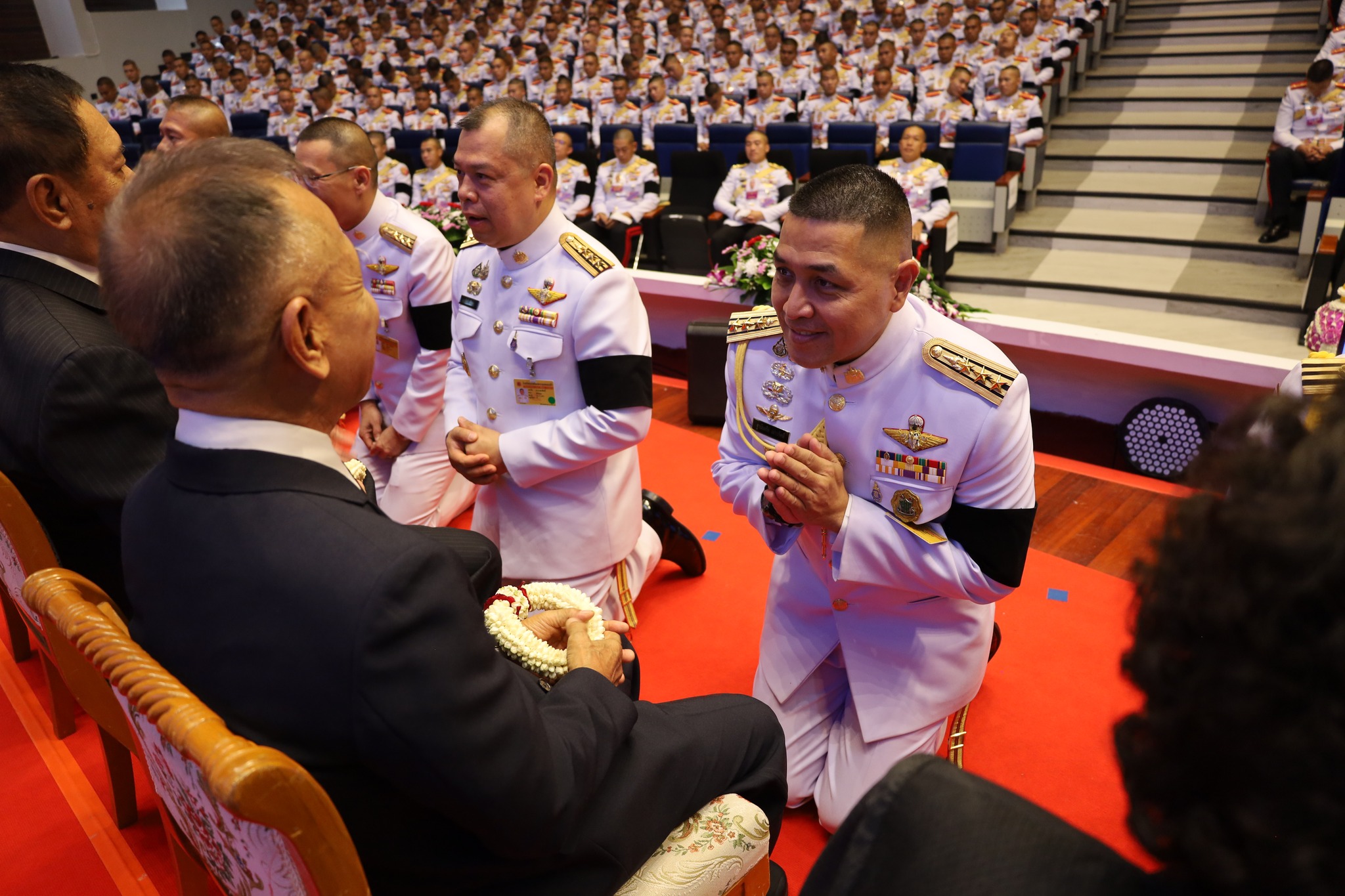 28 พ.ค. 69 /TeacherDay69 / พิธีมุทิตาจิตแด่อดีตครู อาจารย์ รร.จปร. (วันไหว้ครู) ประจำปีการศึกษา 2569 เพื่อเป็นการแสดงความกตัญญูกตเวทีและความเคารพต่อครู อาจารย์ ผู้ประสิทธิ์ประสาทวิชาความรู้ เป็นโอกาสที่ศิษย์จะได้ขอขมาที่เคยล่วงเกินด้วยวาจาหรือกระทำผิดต่อครูอาจารย์ ทั้งต่อหน้าและลับหลัง พร้อมรำลึกถึงพระคุณ ของครู อาจารย์ รร.จปร. ทั้งในอดีตและปัจจุบัน