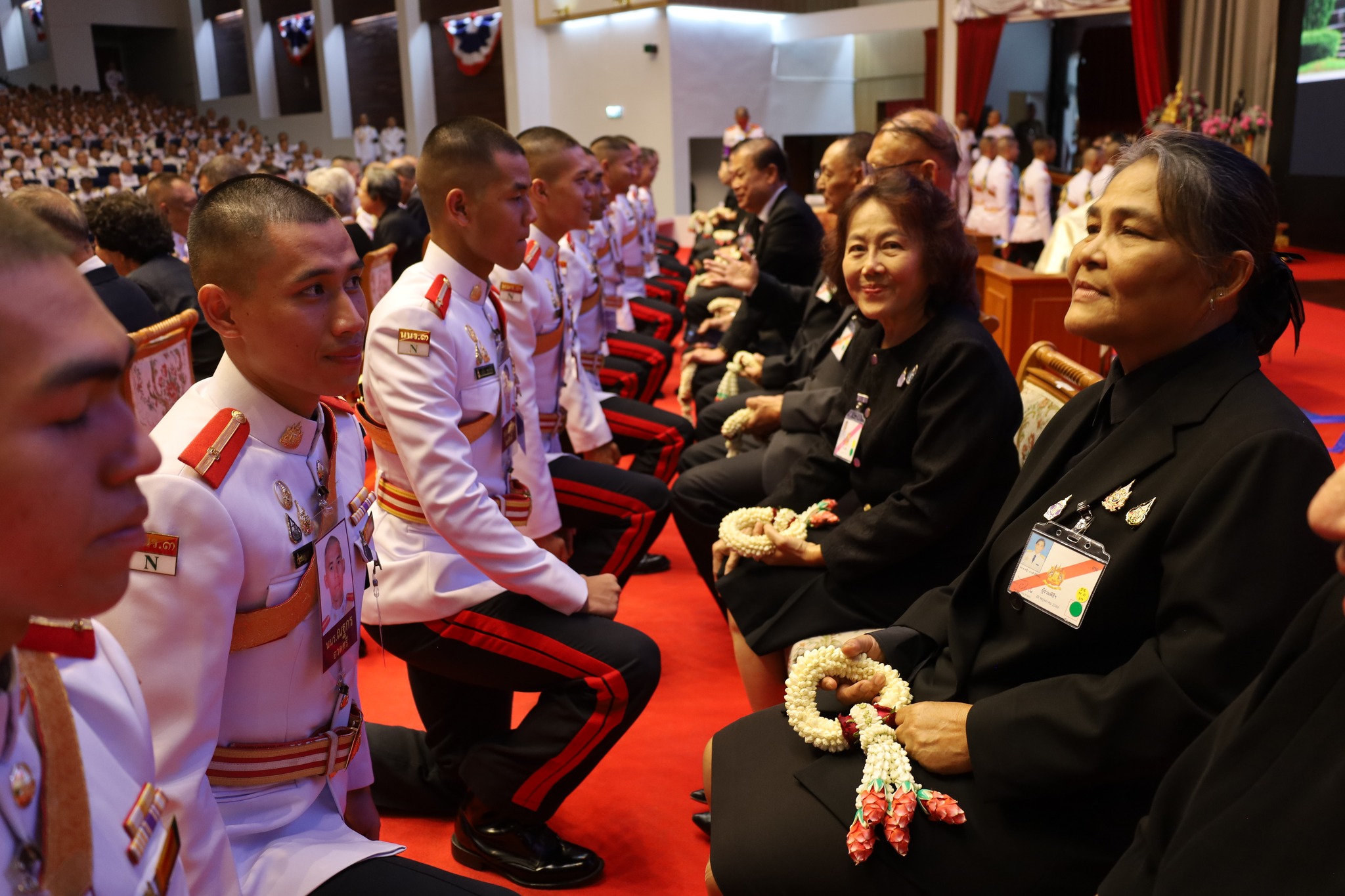 28 พ.ค. 69 /TeacherDay69 / พิธีมุทิตาจิตแด่อดีตครู อาจารย์ รร.จปร. (วันไหว้ครู) ประจำปีการศึกษา 2569 เพื่อเป็นการแสดงความกตัญญูกตเวทีและความเคารพต่อครู อาจารย์ ผู้ประสิทธิ์ประสาทวิชาความรู้ เป็นโอกาสที่ศิษย์จะได้ขอขมาที่เคยล่วงเกินด้วยวาจาหรือกระทำผิดต่อครูอาจารย์ ทั้งต่อหน้าและลับหลัง พร้อมรำลึกถึงพระคุณ ของครู อาจารย์ รร.จปร. ทั้งในอดีตและปัจจุบัน