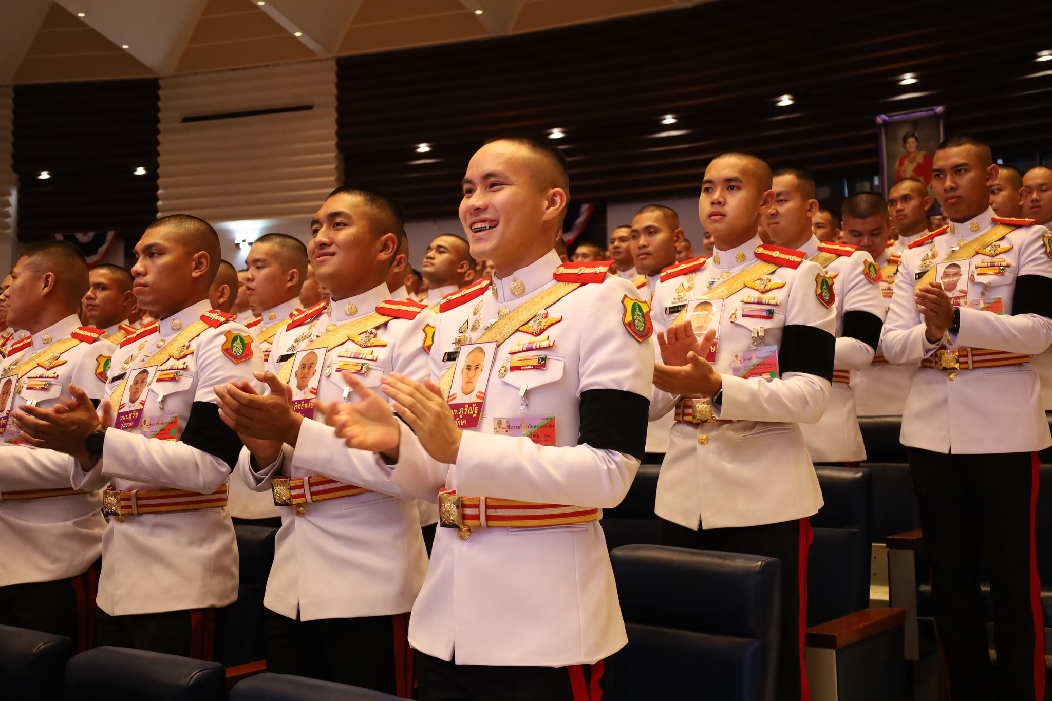 28 พ.ค. 69 /TeacherDay69 / พิธีมุทิตาจิตแด่อดีตครู อาจารย์ รร.จปร. (วันไหว้ครู) ประจำปีการศึกษา 2569 เพื่อเป็นการแสดงความกตัญญูกตเวทีและความเคารพต่อครู อาจารย์ ผู้ประสิทธิ์ประสาทวิชาความรู้ เป็นโอกาสที่ศิษย์จะได้ขอขมาที่เคยล่วงเกินด้วยวาจาหรือกระทำผิดต่อครูอาจารย์ ทั้งต่อหน้าและลับหลัง พร้อมรำลึกถึงพระคุณ ของครู อาจารย์ รร.จปร. ทั้งในอดีตและปัจจุบัน