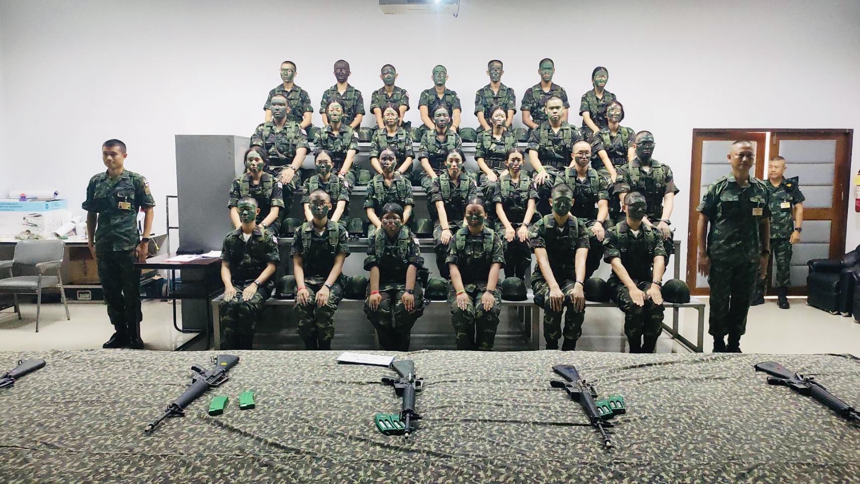 1 - 12 มิ.ย. 69/ StudentDocter1-12Jun69 /  ส่วนวิชาทหาร โรงเรียนนายร้อยพระจุลจอมเกล้า ทำการฝึกวิชาทหารให้กับ นพท./นศพ.วพม. ชั้นปีที่ 2 รุ่นที่ 51 ประจำปีการศึกษา 2569 ห้วงการฝึกระหว่างวันที่ 1 - 12 มิ.ย. 69