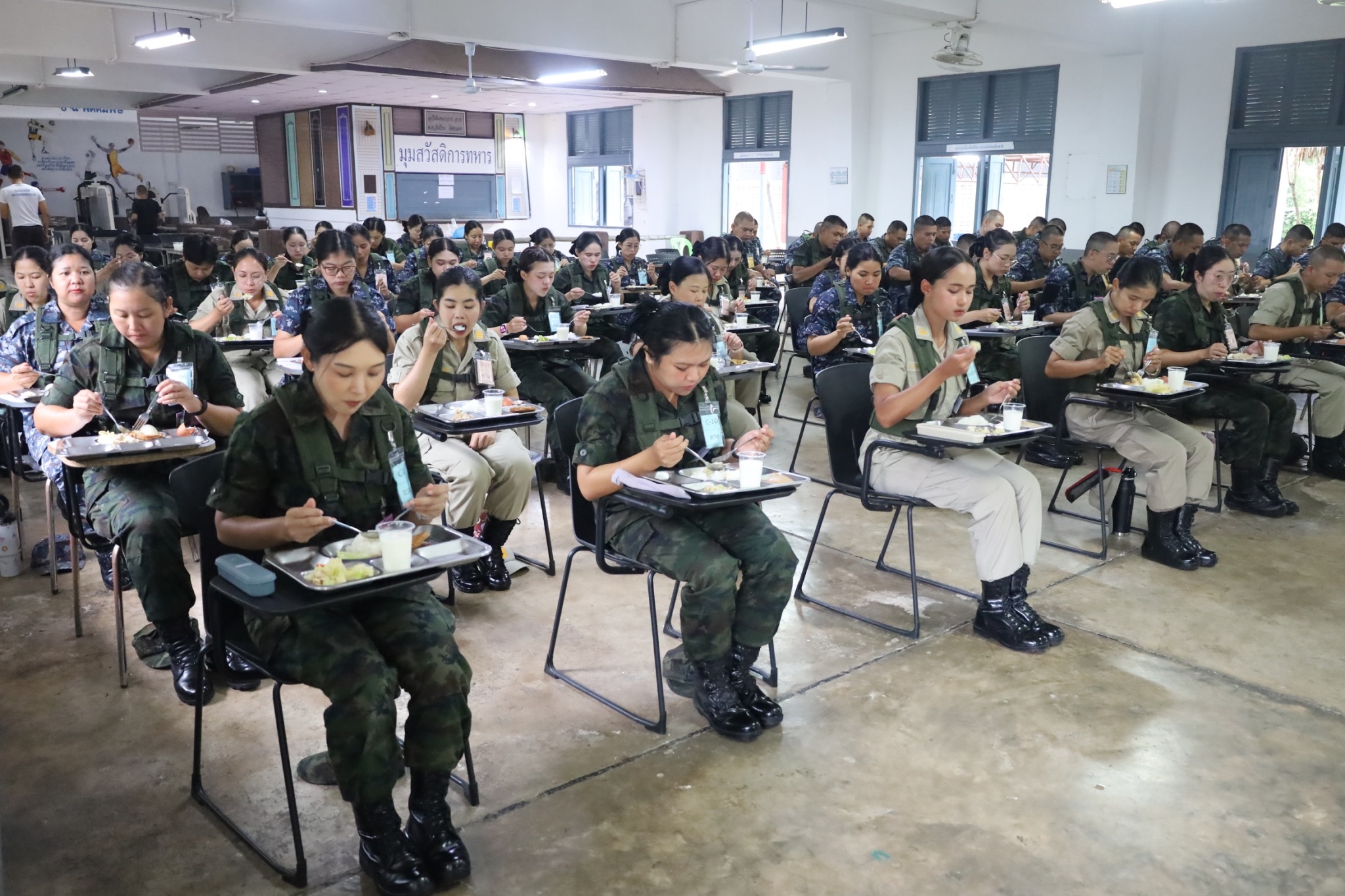 วันที่ 18 มิ.ย. - 28 มิ.ย. 69  /newCV-13-2569 /ส่วนวิชาทหาร โรงเรียนนายร้อยพระจุลจอมเกล้า ทำการฝึกหลักสูตรการฝึกอบรมข้าราชการบรรจุใหม่ชั้นสัญญาบัตรของสำนักงานปลัดกระทรวงกลาโหม รุ่น 13 ประจำปีงบประมาณ 2569 จำนวนทั้งสิ้น 6 สัปดาห์ ตั้งแต่ห้วงวันที่ 18 มิ.ย. - 28 มิ.ย. 69