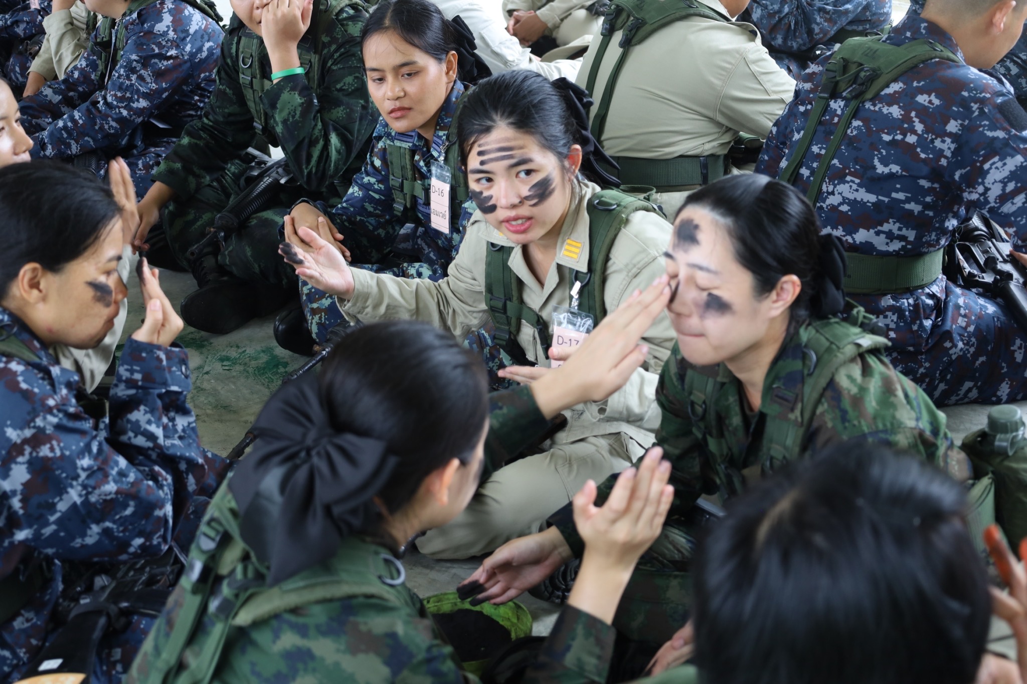 วันที่ 18 มิ.ย. - 28 มิ.ย. 69  /newCV-13-2569 /ส่วนวิชาทหาร โรงเรียนนายร้อยพระจุลจอมเกล้า ทำการฝึกหลักสูตรการฝึกอบรมข้าราชการบรรจุใหม่ชั้นสัญญาบัตรของสำนักงานปลัดกระทรวงกลาโหม รุ่น 13 ประจำปีงบประมาณ 2569 จำนวนทั้งสิ้น 6 สัปดาห์ ตั้งแต่ห้วงวันที่ 18 มิ.ย. - 28 มิ.ย. 69