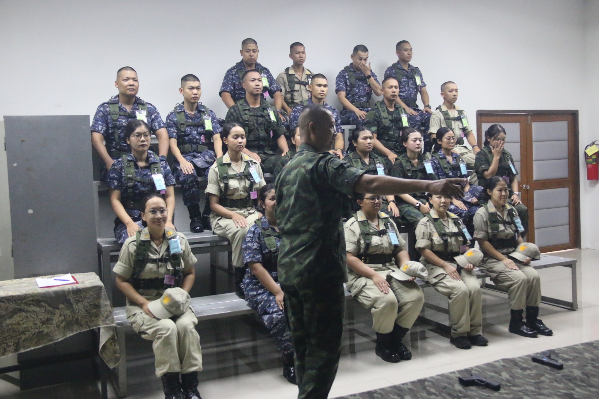 วันที่ 18 มิ.ย. - 28 มิ.ย. 69  /newCV-13-2569 /ส่วนวิชาทหาร โรงเรียนนายร้อยพระจุลจอมเกล้า ทำการฝึกหลักสูตรการฝึกอบรมข้าราชการบรรจุใหม่ชั้นสัญญาบัตรของสำนักงานปลัดกระทรวงกลาโหม รุ่น 13 ประจำปีงบประมาณ 2569 จำนวนทั้งสิ้น 6 สัปดาห์ ตั้งแต่ห้วงวันที่ 18 มิ.ย. - 28 มิ.ย. 69